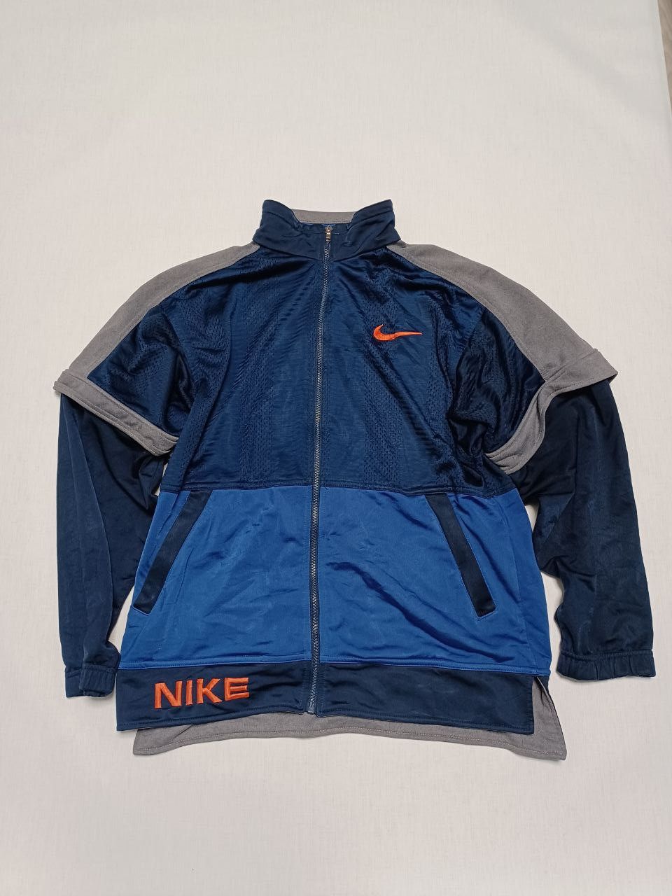 Nike Orange swoosh big logo nike vintage tracking jacket 90s Size US S / EU 44-46 / 1 - 2 Thumbnail
