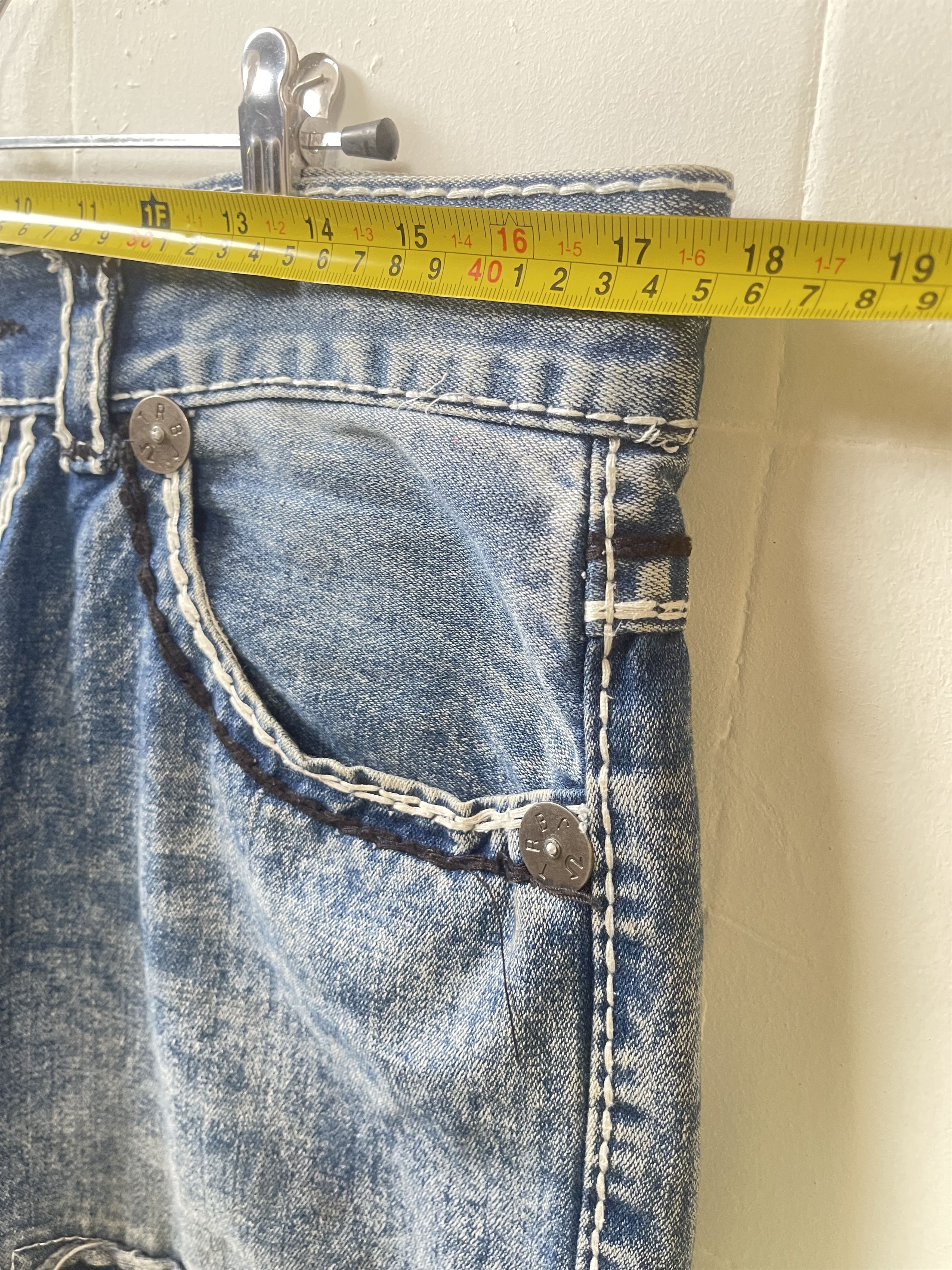 True Religion 🔥 biker bermuda shorts True religion size 34 L Size US 34 / EU 50 - 3 Thumbnail