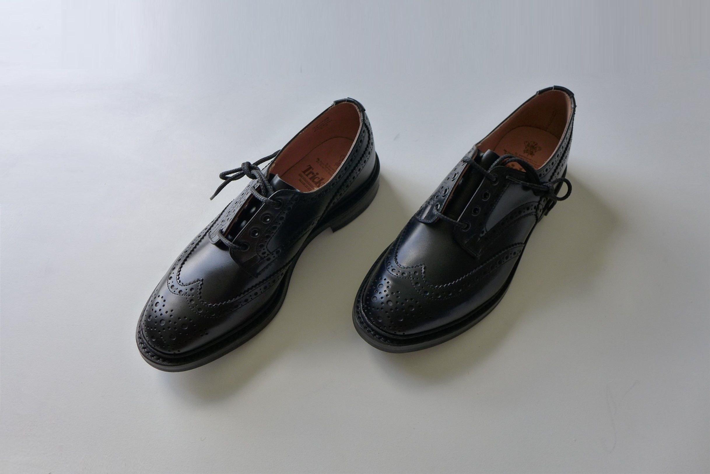 Tricker's Trickers Bourton Brogue Shoe -- Black Calf Leather Size US 11 / EU 44 - 14 Thumbnail