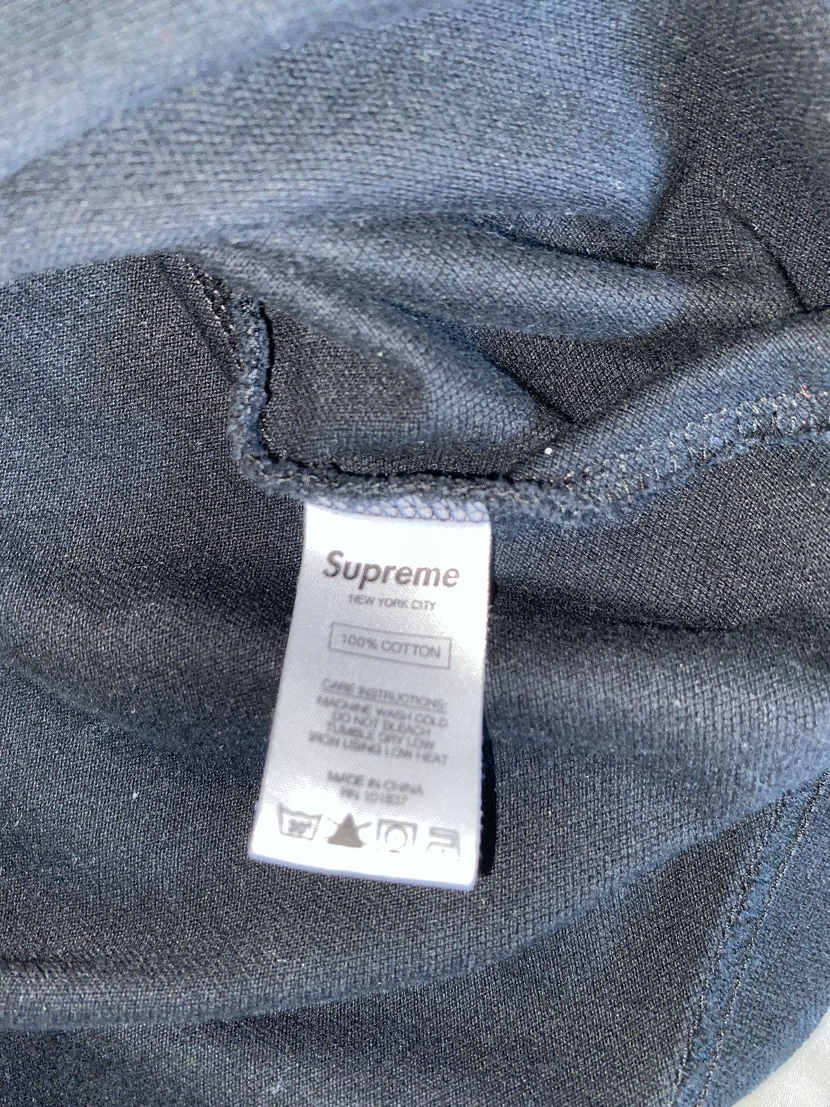 Supreme Supreme Tape Stripe Pique L/S Top SIZE M Size US M / EU 48-50 / 2 - 4 Thumbnail