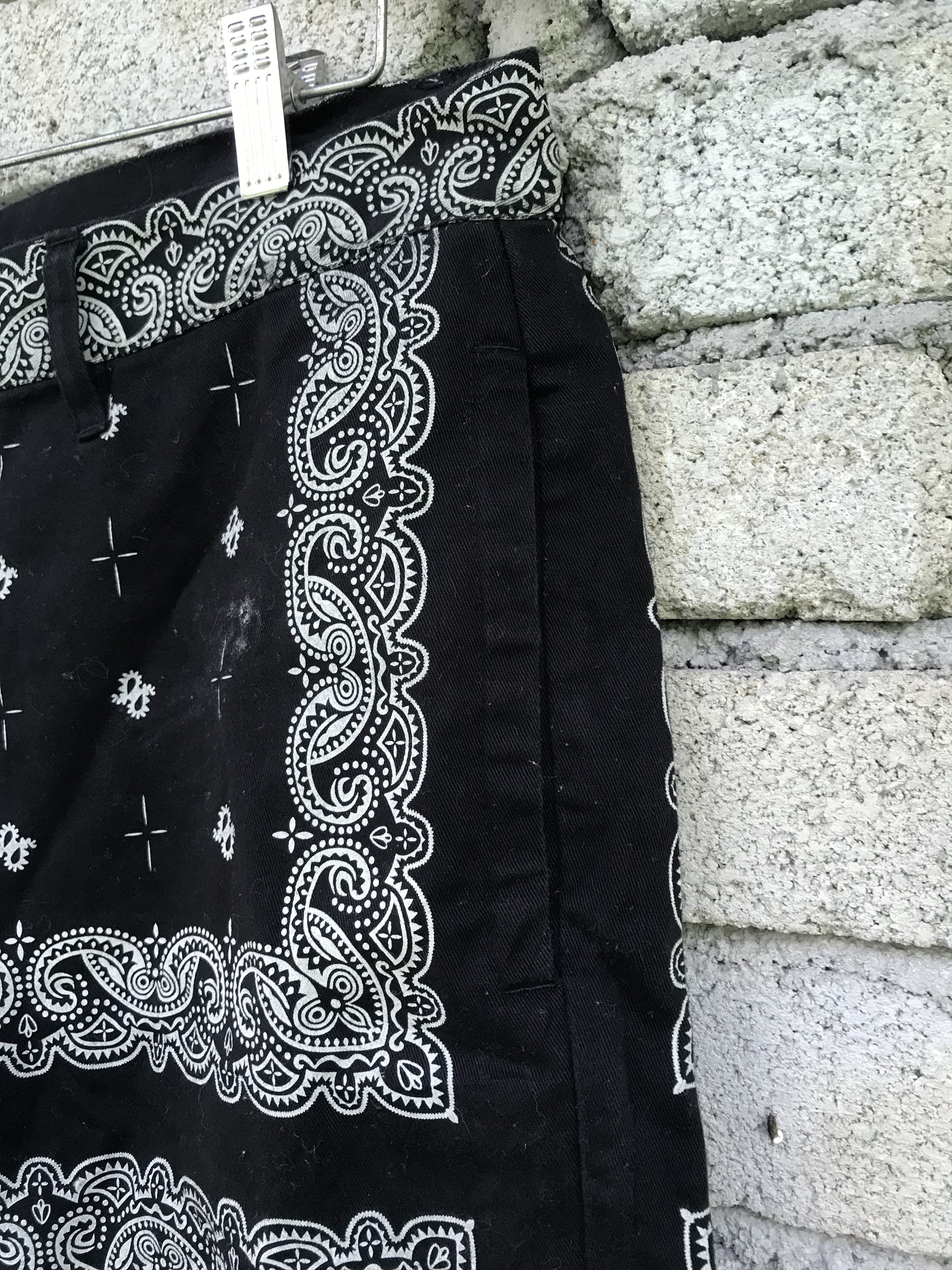 Other 🔥superrare🔥Overprint stooges & co paisley shorts Size US 34 / EU 50 - 6 Thumbnail