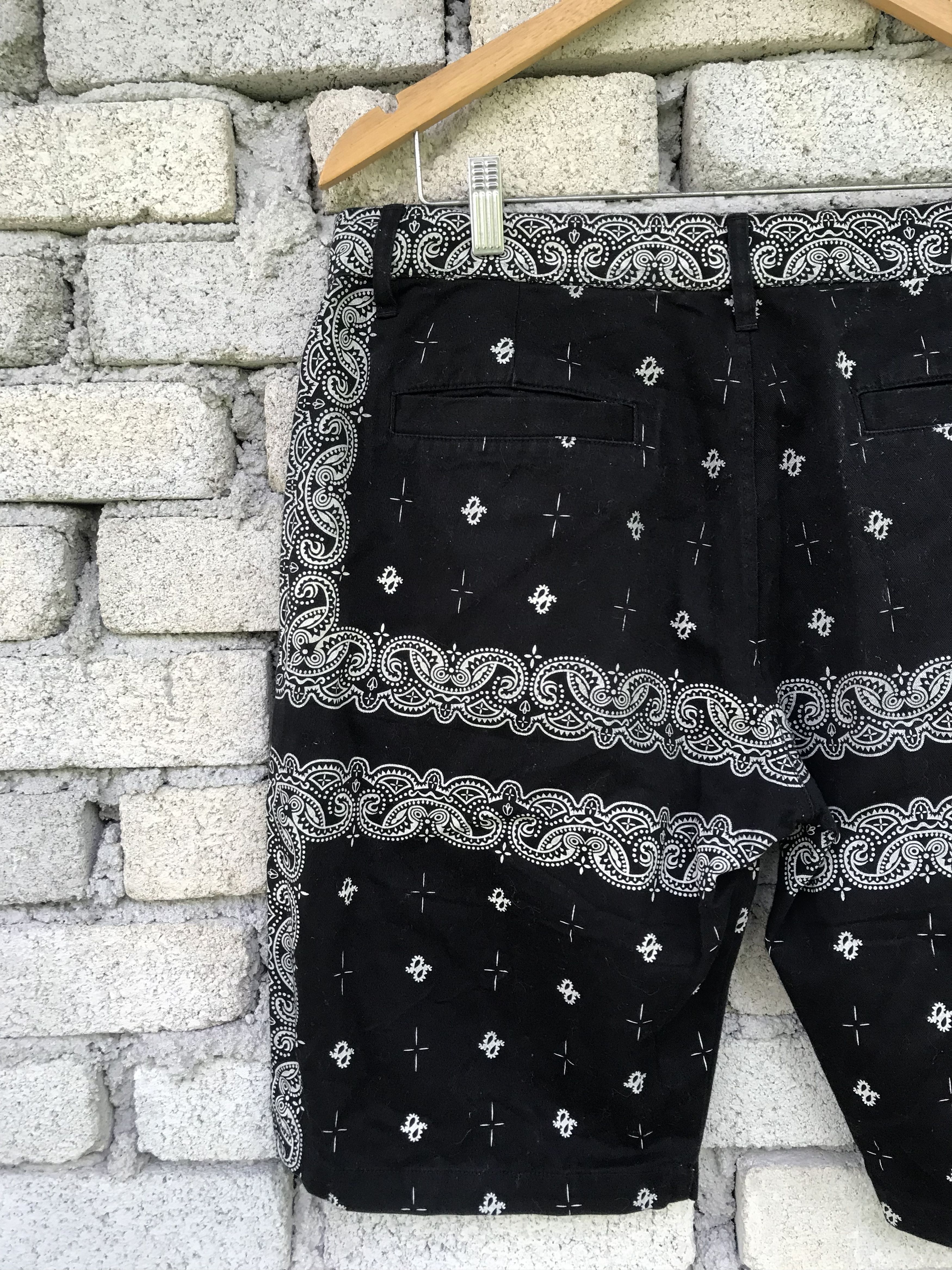 Other 🔥superrare🔥Overprint stooges & co paisley shorts Size US 34 / EU 50 - 8 Thumbnail