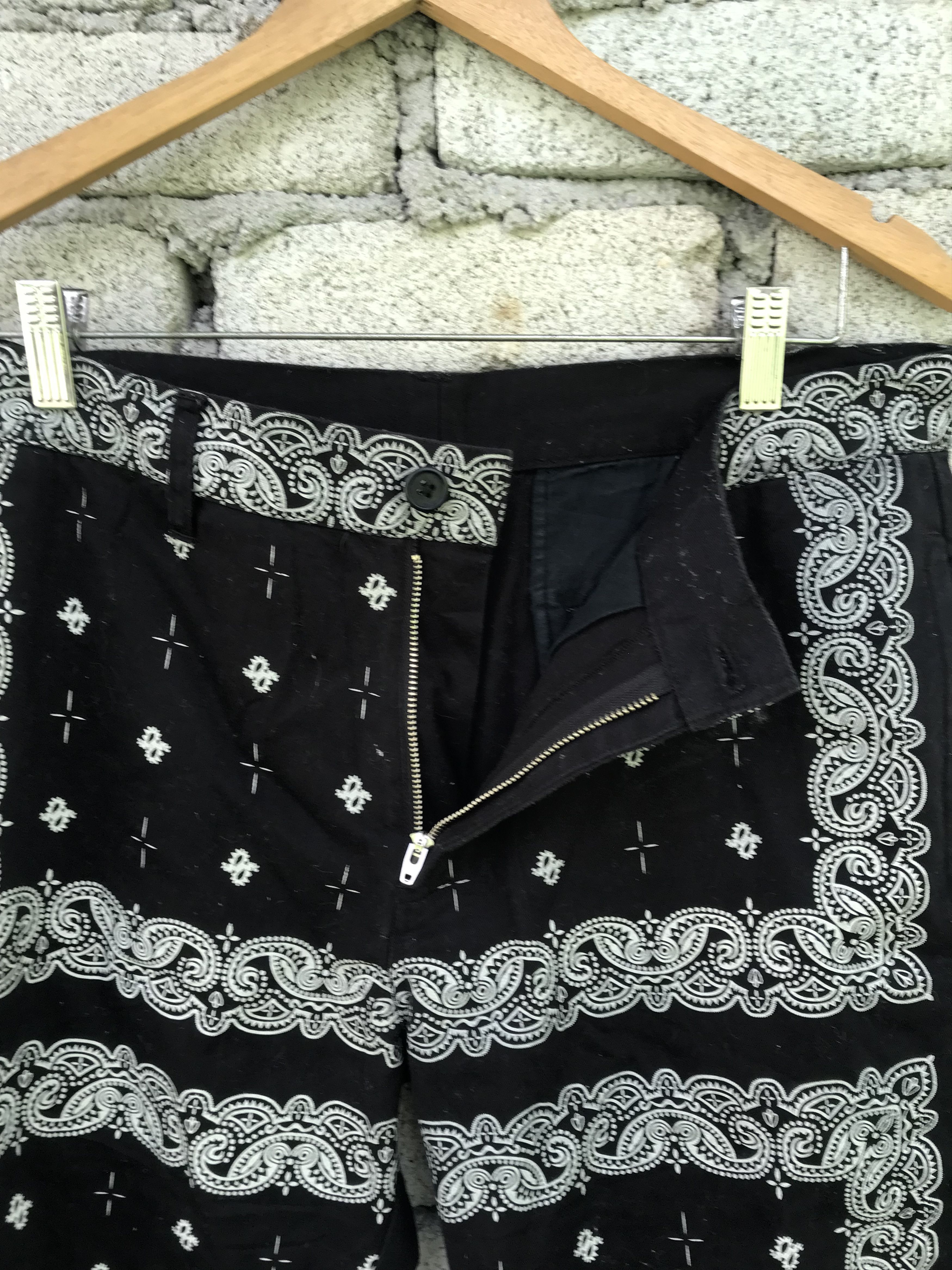 Other 🔥superrare🔥Overprint stooges & co paisley shorts Size US 34 / EU 50 - 12 Thumbnail