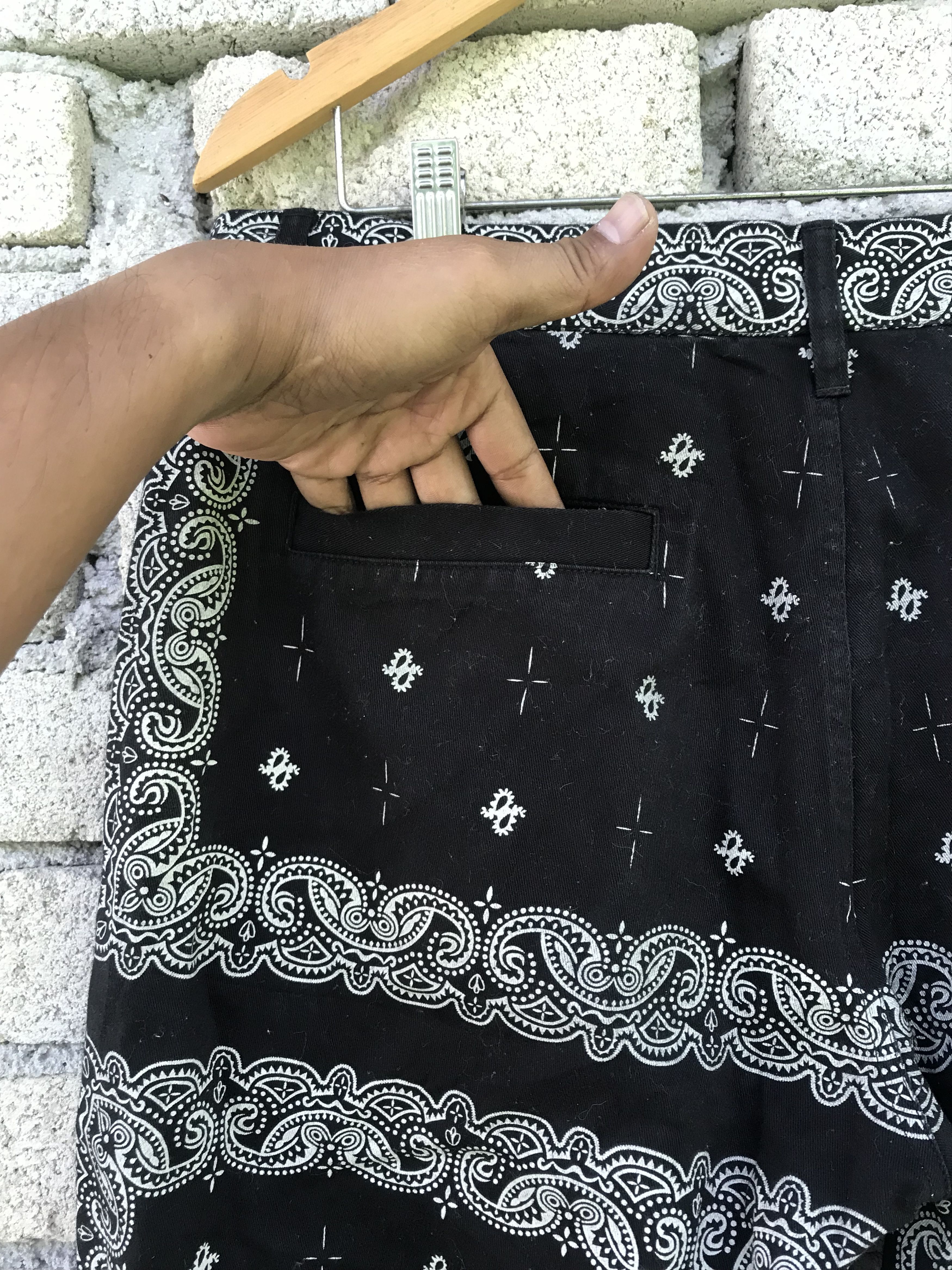 Other 🔥superrare🔥Overprint stooges & co paisley shorts Size US 34 / EU 50 - 11 Thumbnail