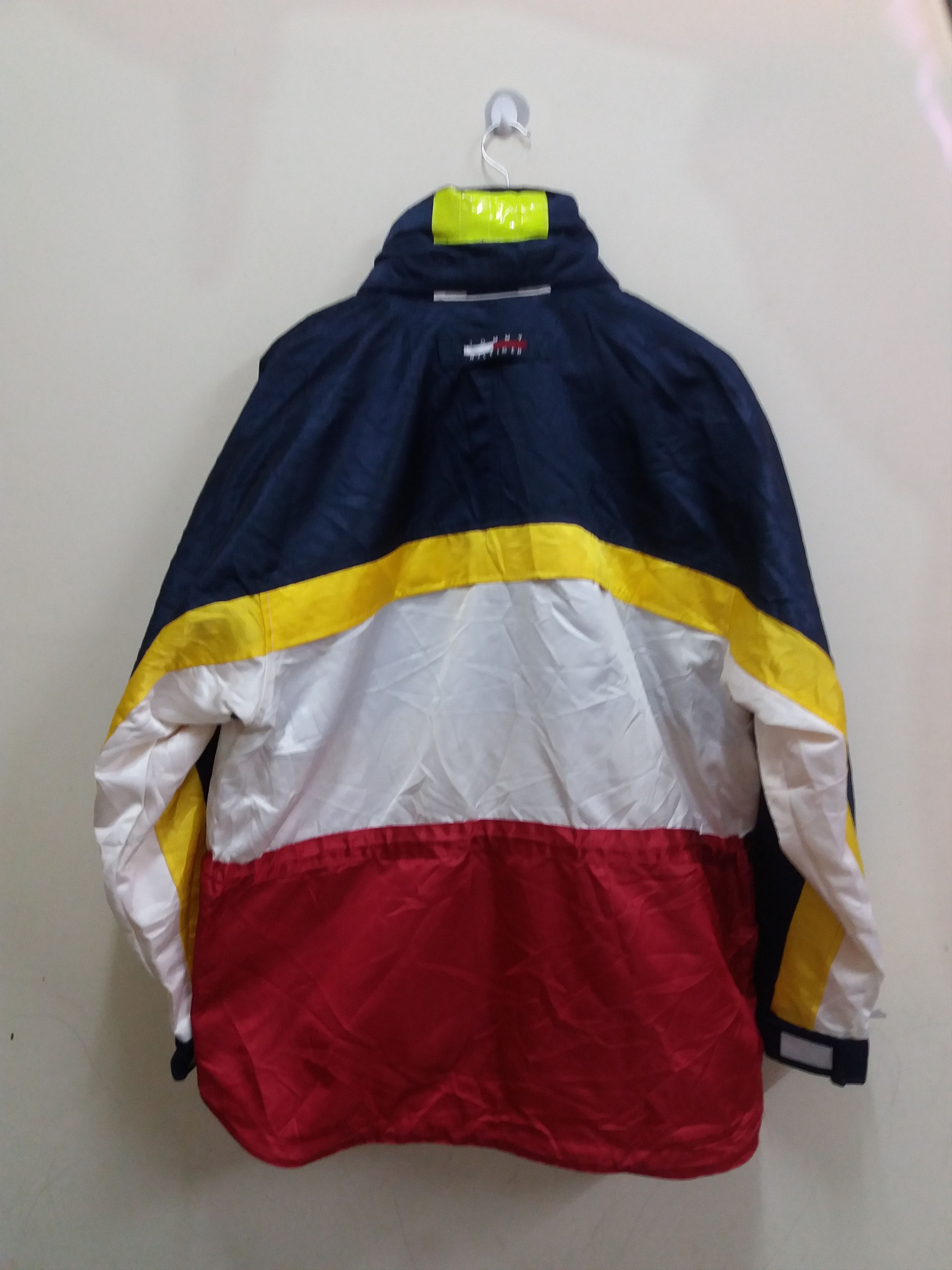 Tommy Hilfiger Vintage Tommy Hilfiger Sailing Gear Jacket Size M Size US M / EU 48-50 / 2 - 5 Thumbnail