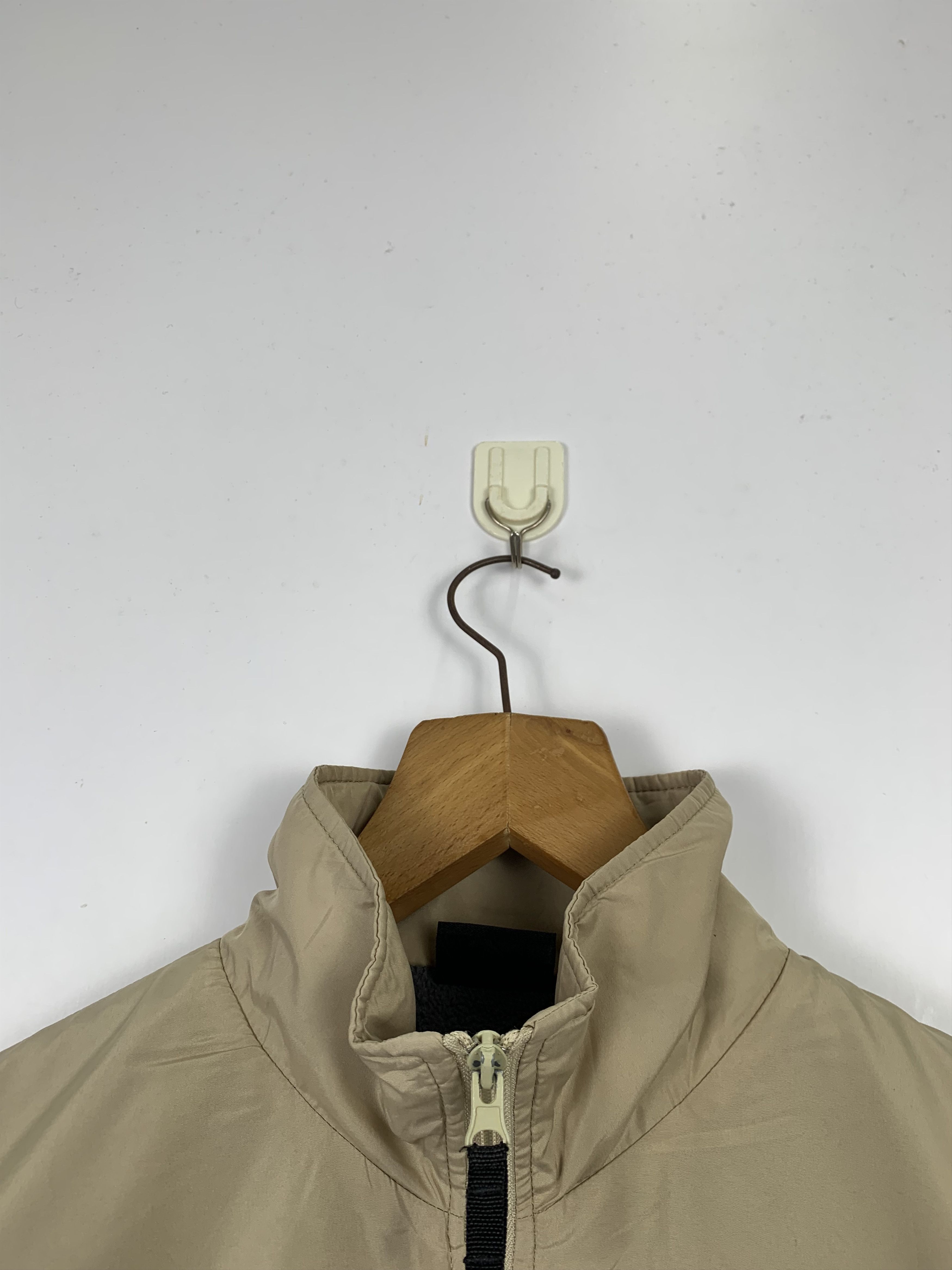Japanese Brand Vintage 1990s Japanese Brand Beans House Windbreaker J0560 Size US S / EU 44-46 / 1 - 6 Thumbnail