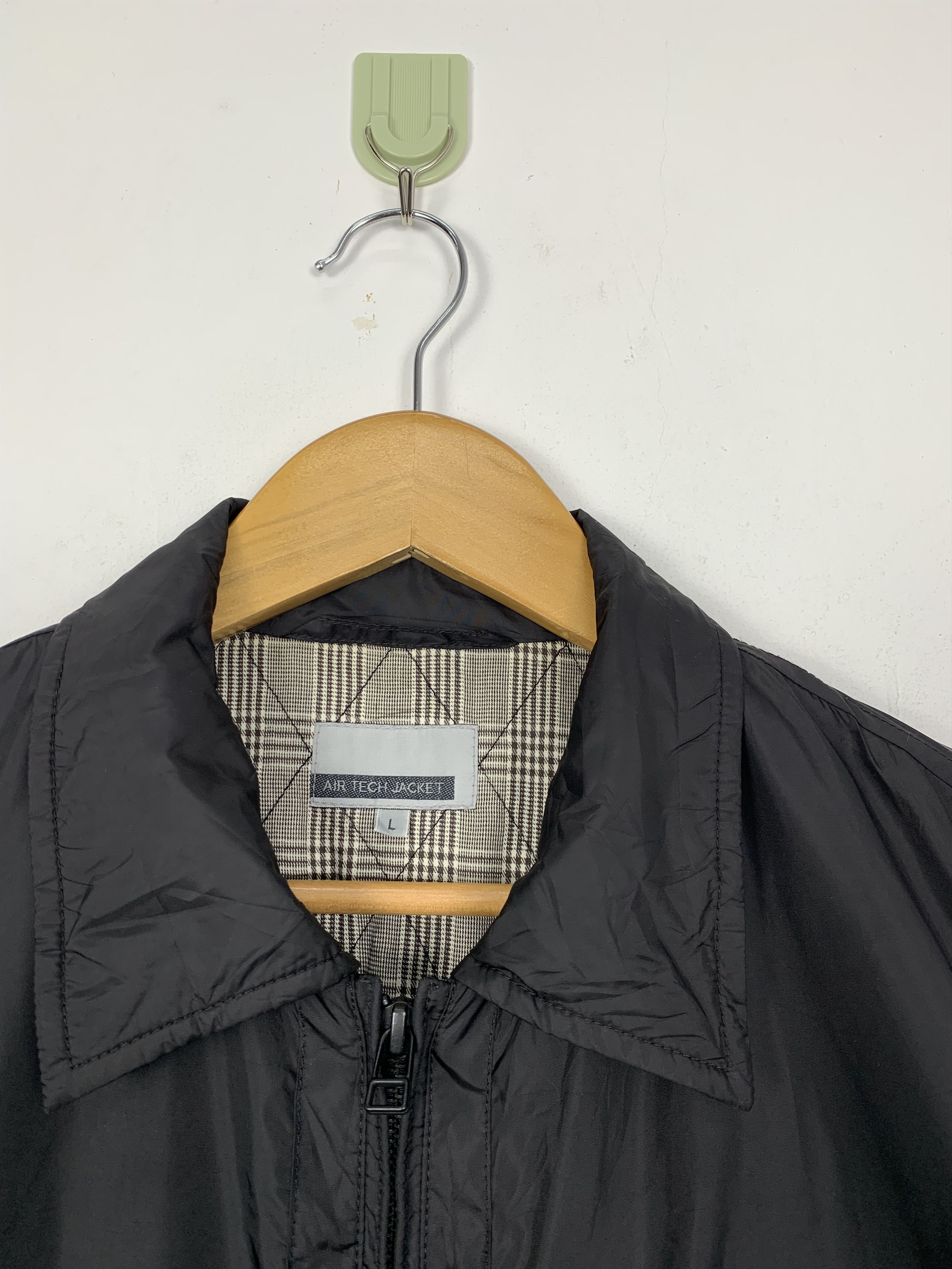 Uniqlo Vintage UNIQLO Bomber Jackets Air Tech Jacket J0677 Size US S / EU 44-46 / 1 - 5 Thumbnail