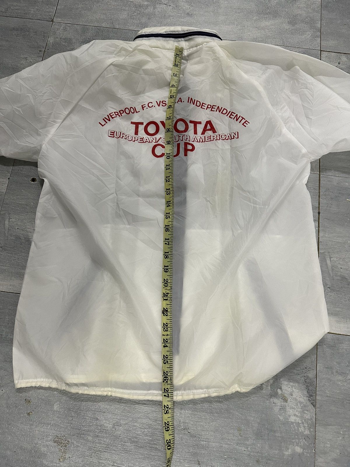Japanese Brand 🔥Vintage🔥 84’ Liverpool Vs C.A Independiente Euro cup Size US M / EU 48-50 / 2 - 7 Thumbnail
