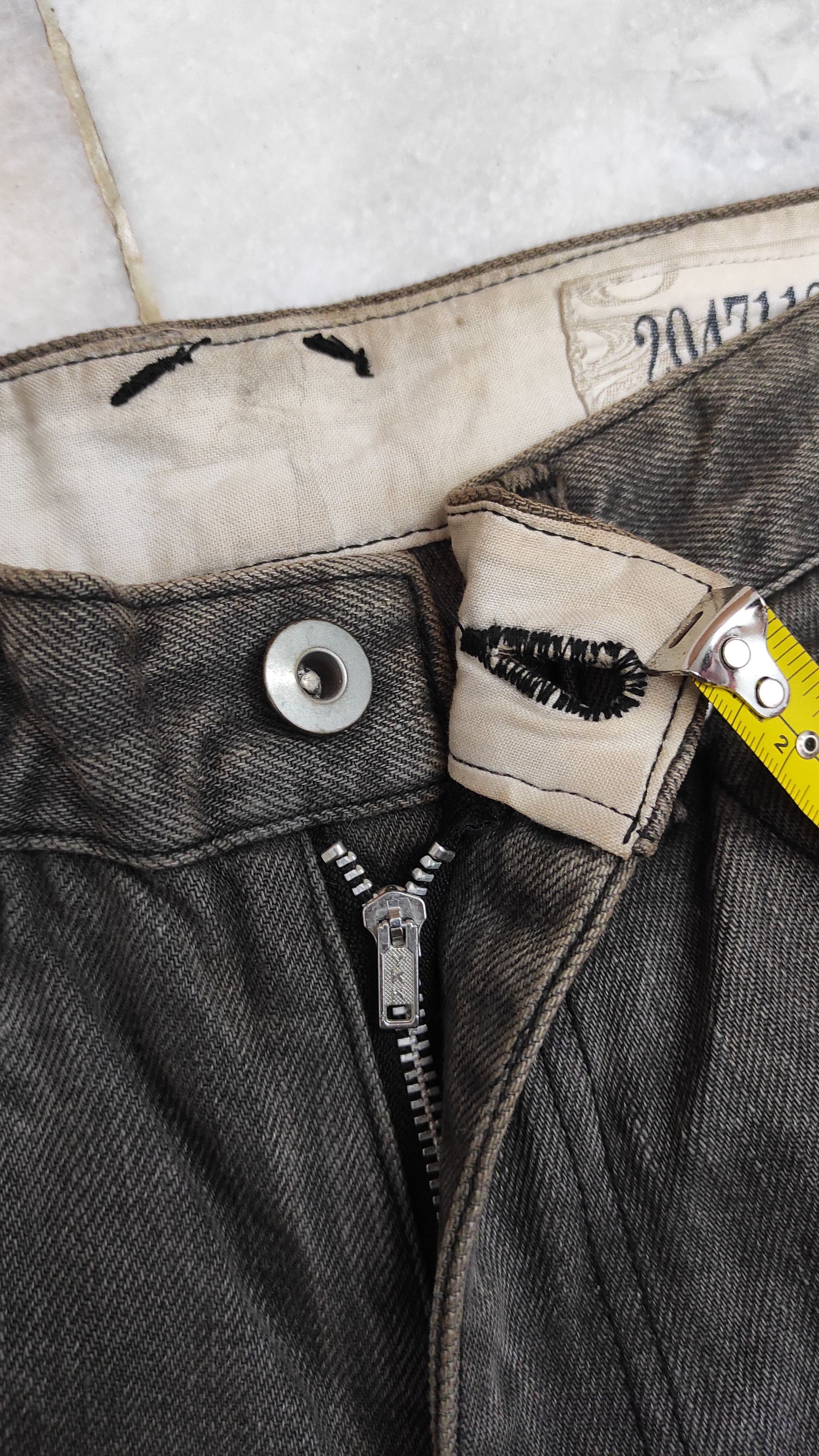 20471120 Archive 20471120 HYOMA SELVEDGE BONDAGE LOGO'S JEANS Size US 31 - 16 Thumbnail