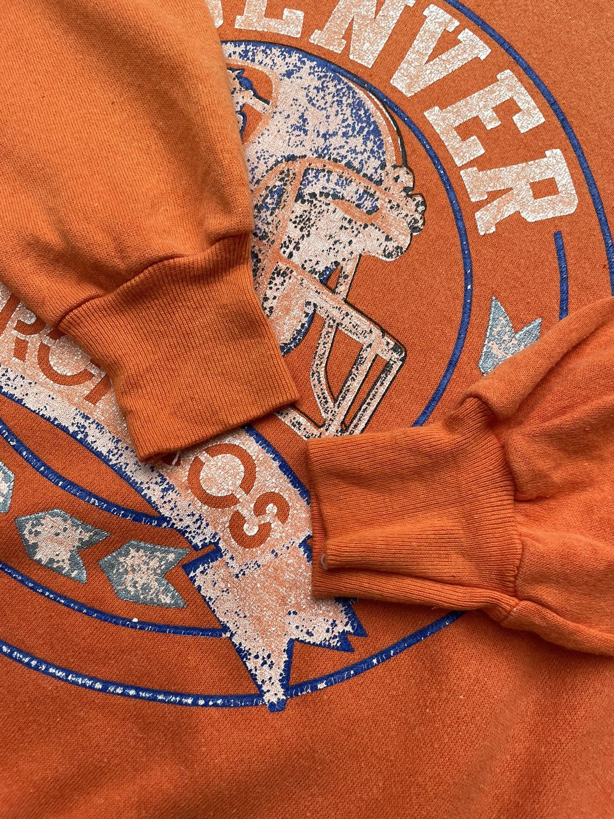 If Six Was Nine Vintage 80’s Champion Denver Broncos NFL Crewneck Size US L / EU 52-54 / 3 - 9 Thumbnail
