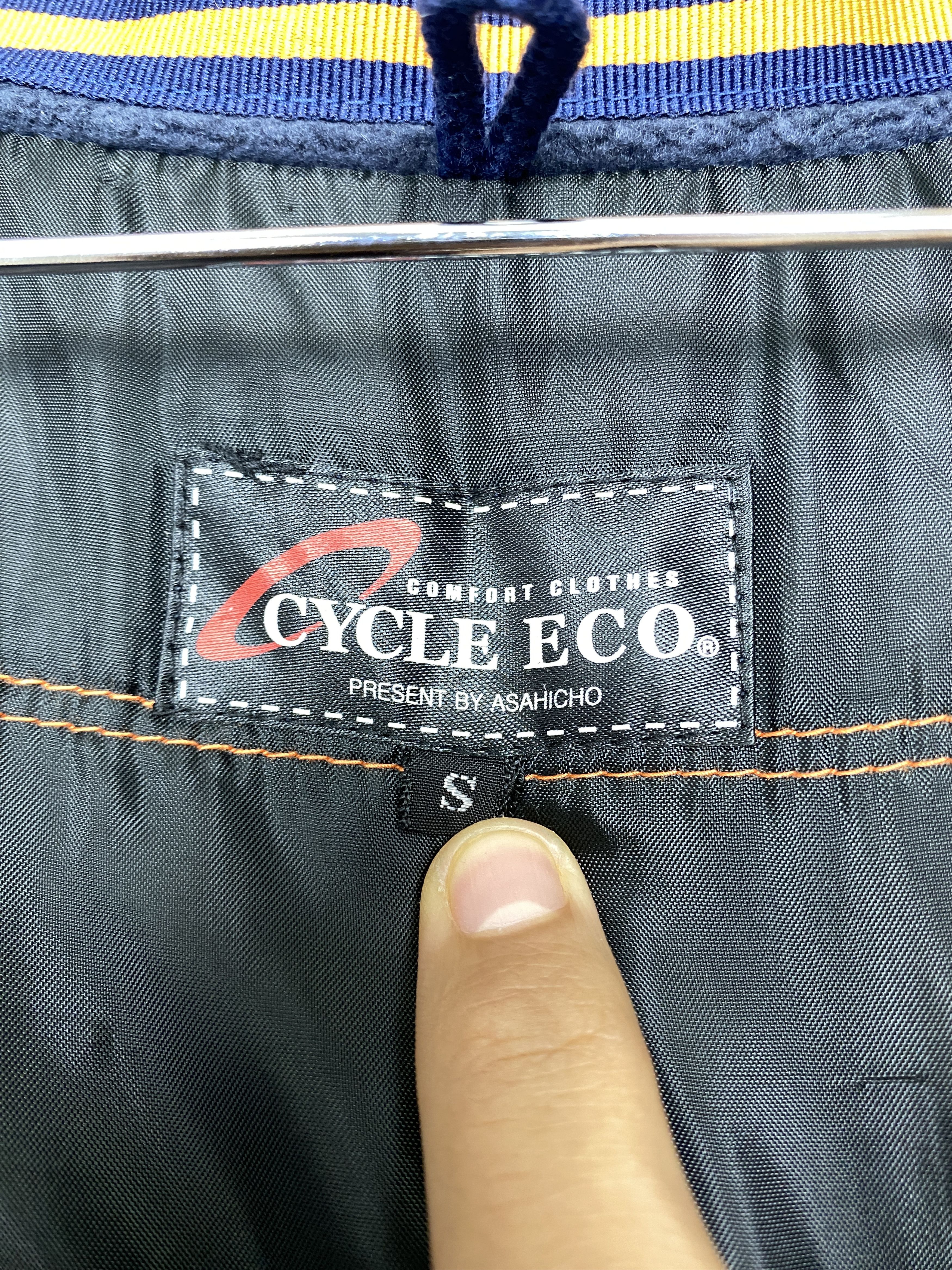 Japanese Brand Vintage Cycle Eco Puffer Lining Water Proof Jacket J1495 Size US S / EU 44-46 / 1 - 18 Thumbnail