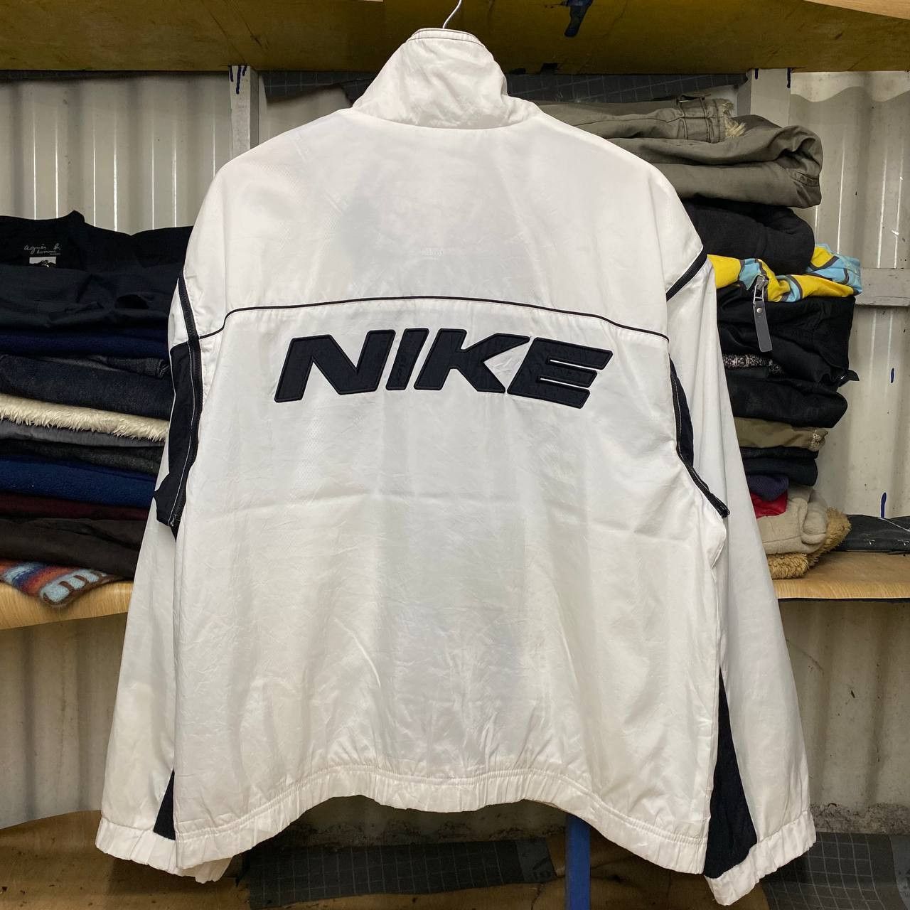 Nike Vintage NIKE Light Jacket Size US L / EU 52-54 / 3 - 1 Thumbnail