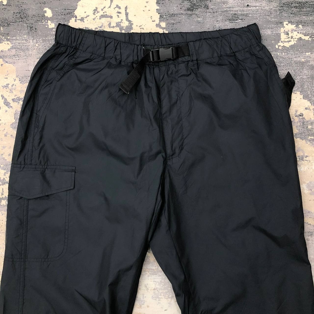 Japanese Brand P522 UNIQLO NYLON CARGO SWEATPANTS Size US 33 - 3 Thumbnail