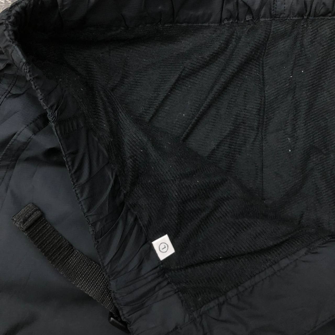 Japanese Brand P522 UNIQLO NYLON CARGO SWEATPANTS Size US 33 - 5 Thumbnail