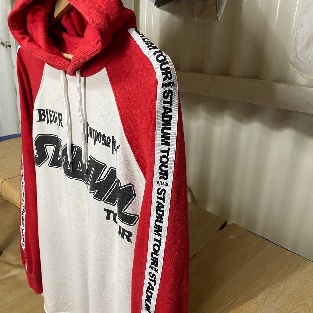 Band Tees × Justin Bieber Justin bieber purpose tour stadium hoodies Size US L / EU 52-54 / 3 - 2 Thumbnail