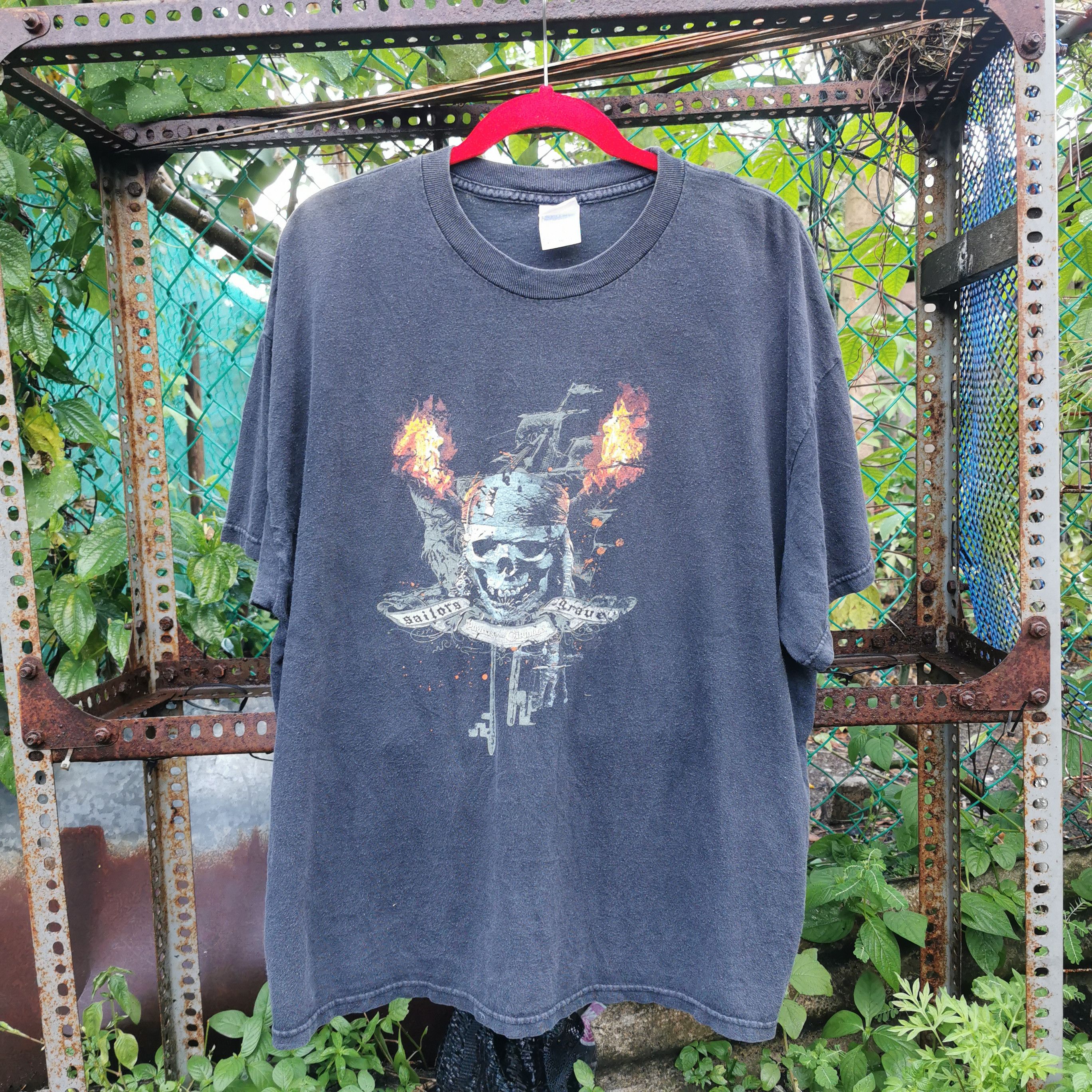 Disney VINTAGE PIRATES THE CARIBBEAN Size US XL / EU 56 / 4 - 1 Thumbnail