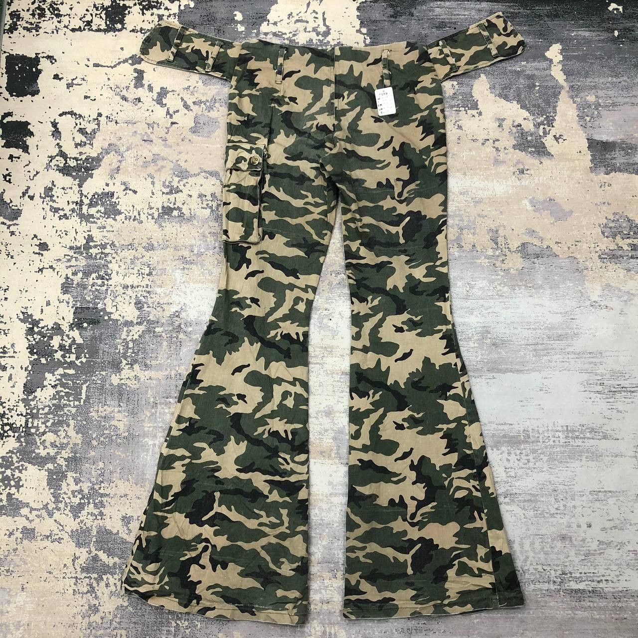 Other P508 LA FLARED CAMO CARGO PANTS Size 27" / US 4 / IT 40 - 2 Thumbnail