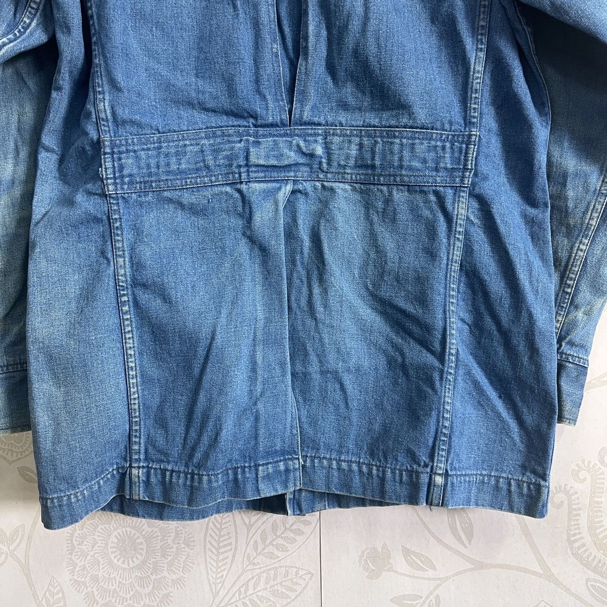 Vintage × Wrangler Vintage 1990 Workwear Wrangler Chore Denim Jacket Japan Size US L / EU 52-54 / 3 - 14 Thumbnail