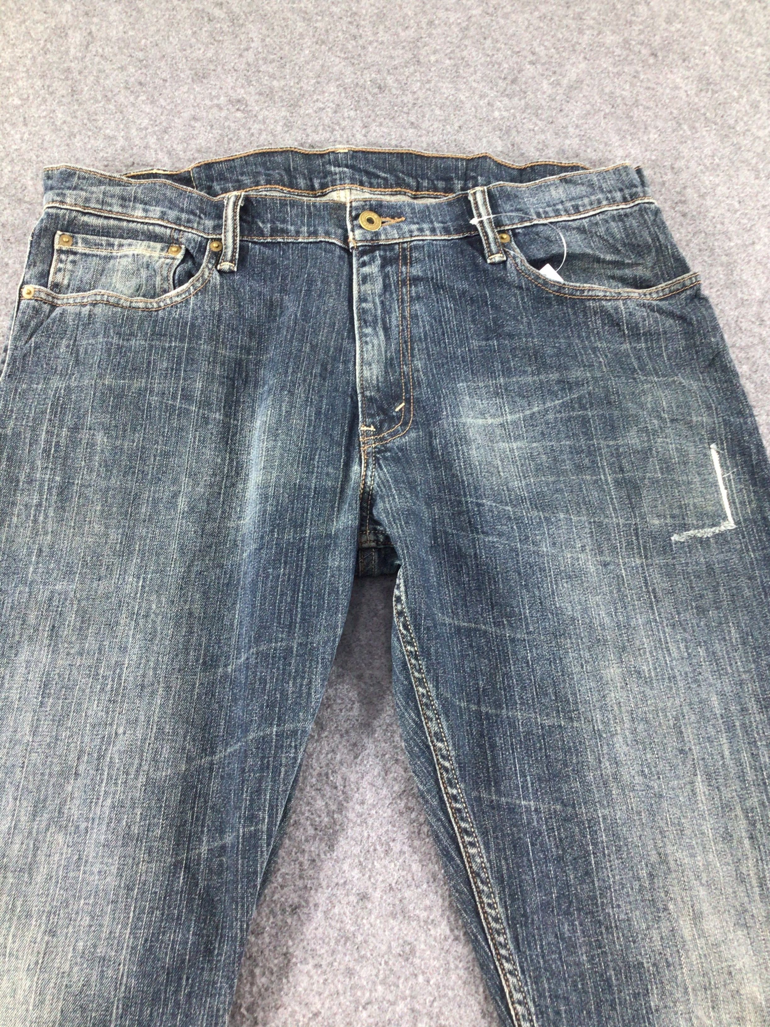 Levi's Vintage Levis 514 Jeans Dark Wash Denim KJ03 Size US 36 / EU 52 - 3 Thumbnail