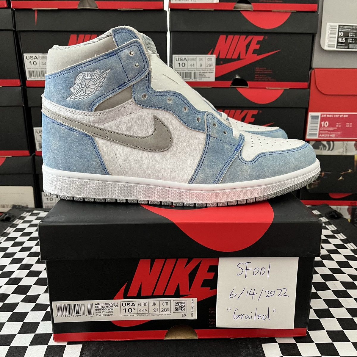 Jordan Brand Air Jordan 1 Retro High OG Hyper Royal Smoke Grey Size 10.5 |  Grailed