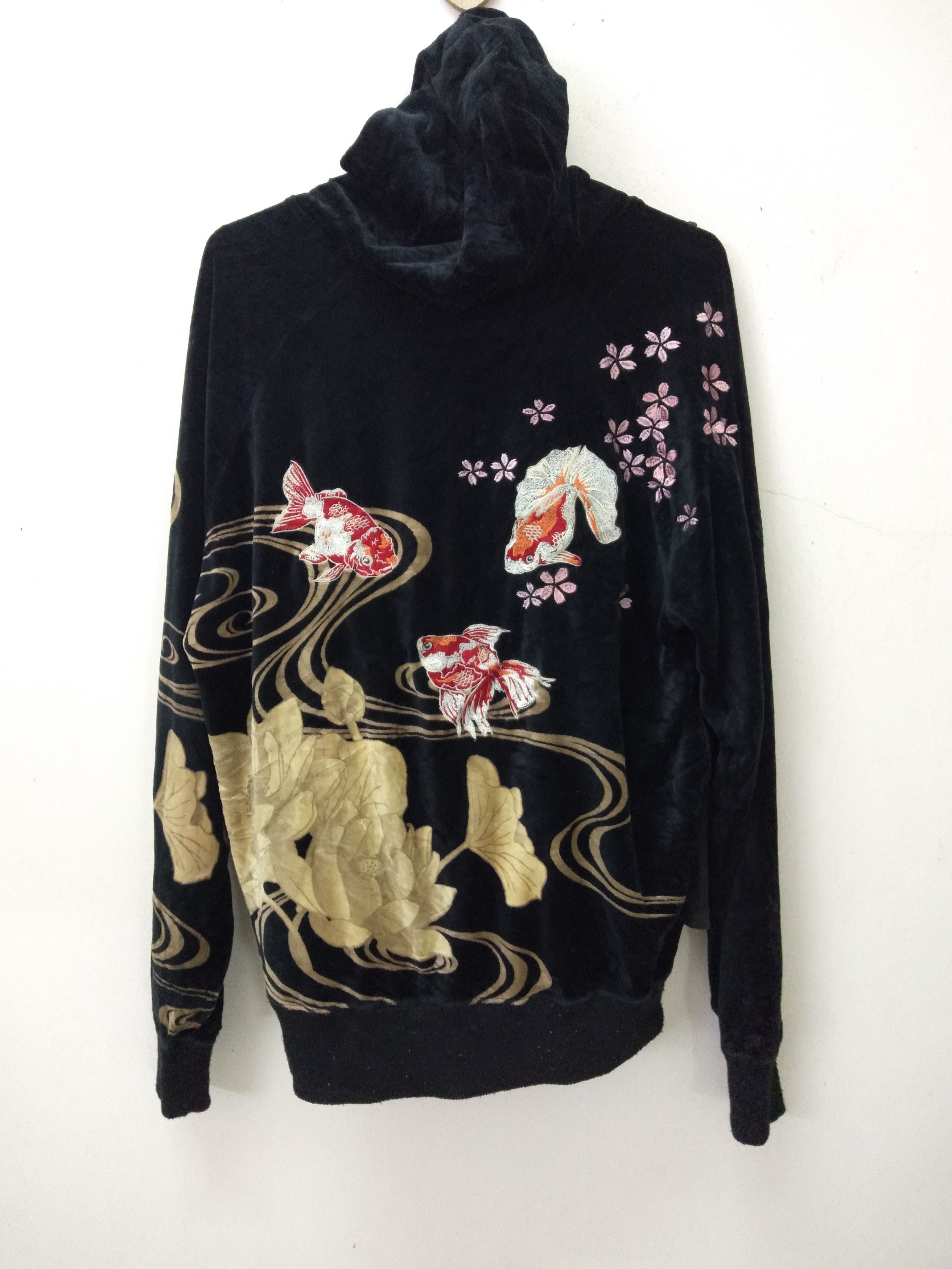 Japanese Brand Velvet sweater koi fish embroidery logo Size US L / EU 52-54 / 3 - 2 Thumbnail