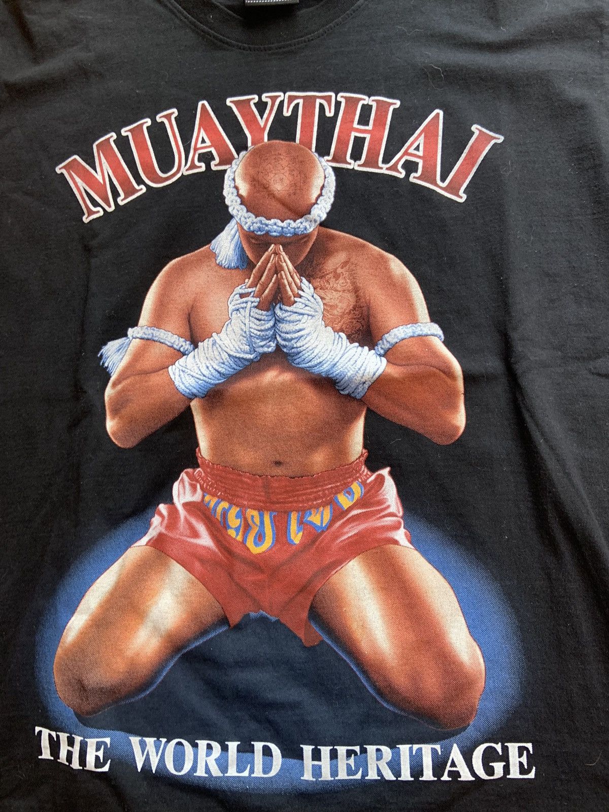 Vintage MuayThai deals The World Heritage T-shirt