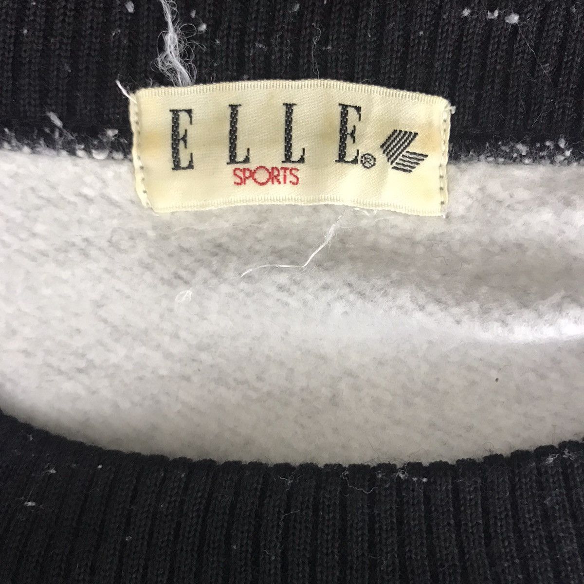 Vintage ELLE HOMME SPORT Embroidered Grey Sweatshirt Size US L / EU 52-54 / 3 - 4 Thumbnail
