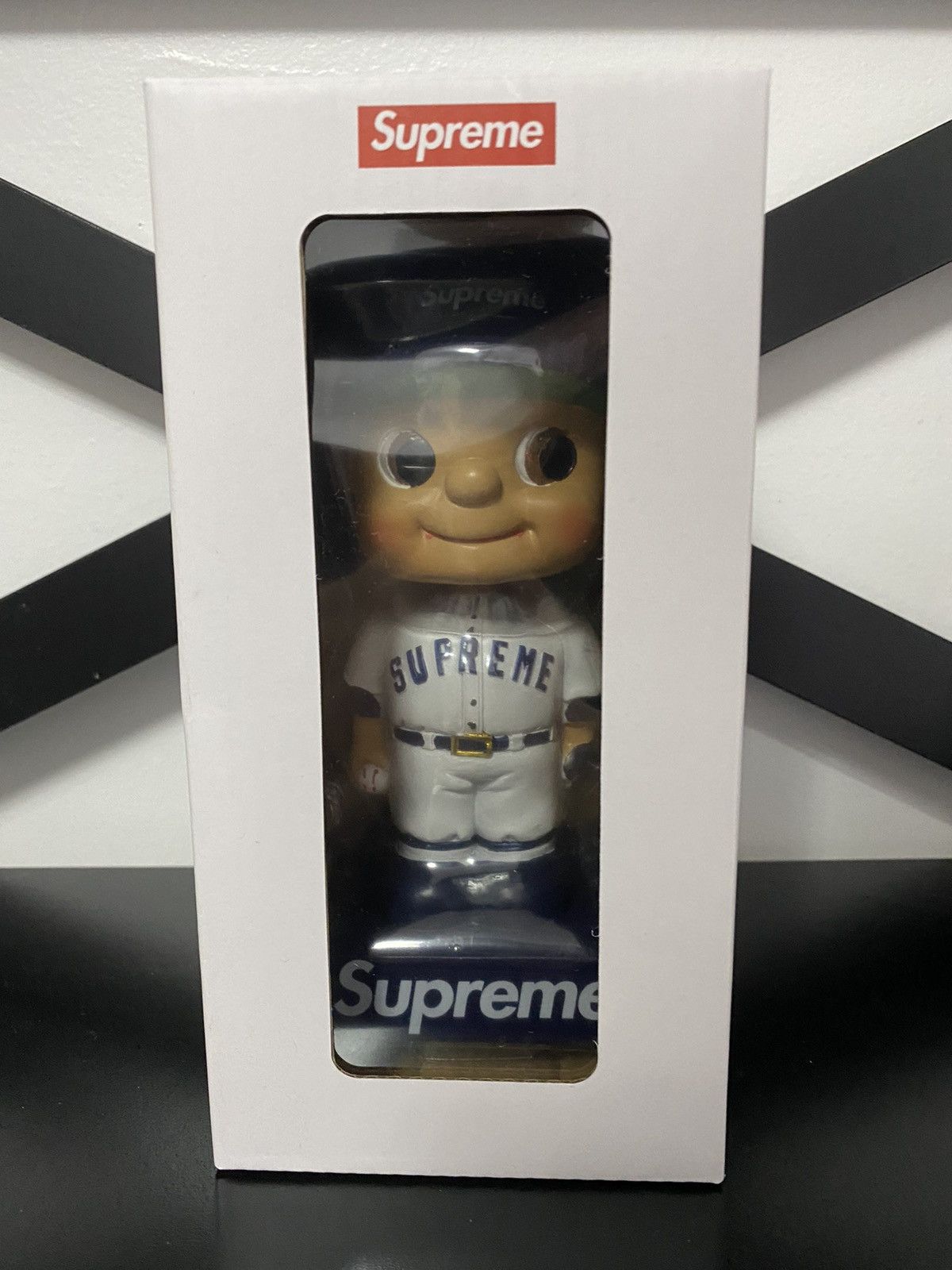 Supreme Supreme bubblehead figure navy Size ONE SIZE - 1 Thumbnail