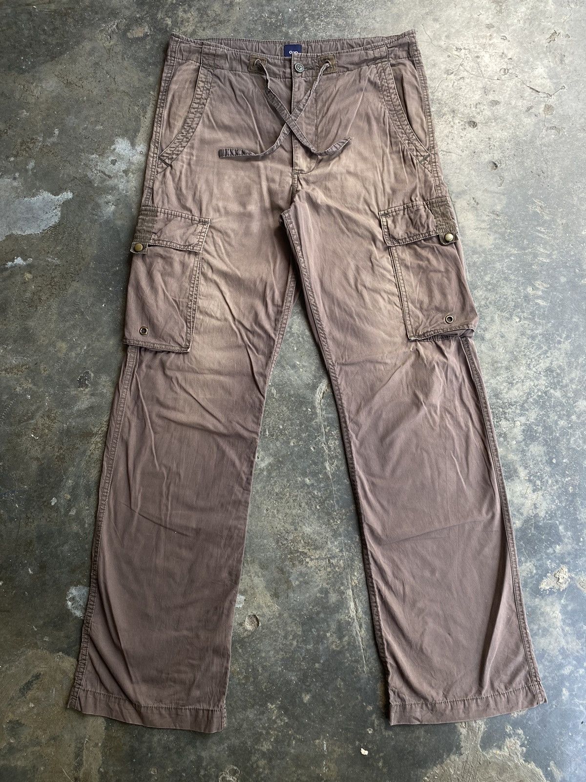 image of Gap Faded Distressed Cargo Pants in Faded Brown, Men's (Size 33)