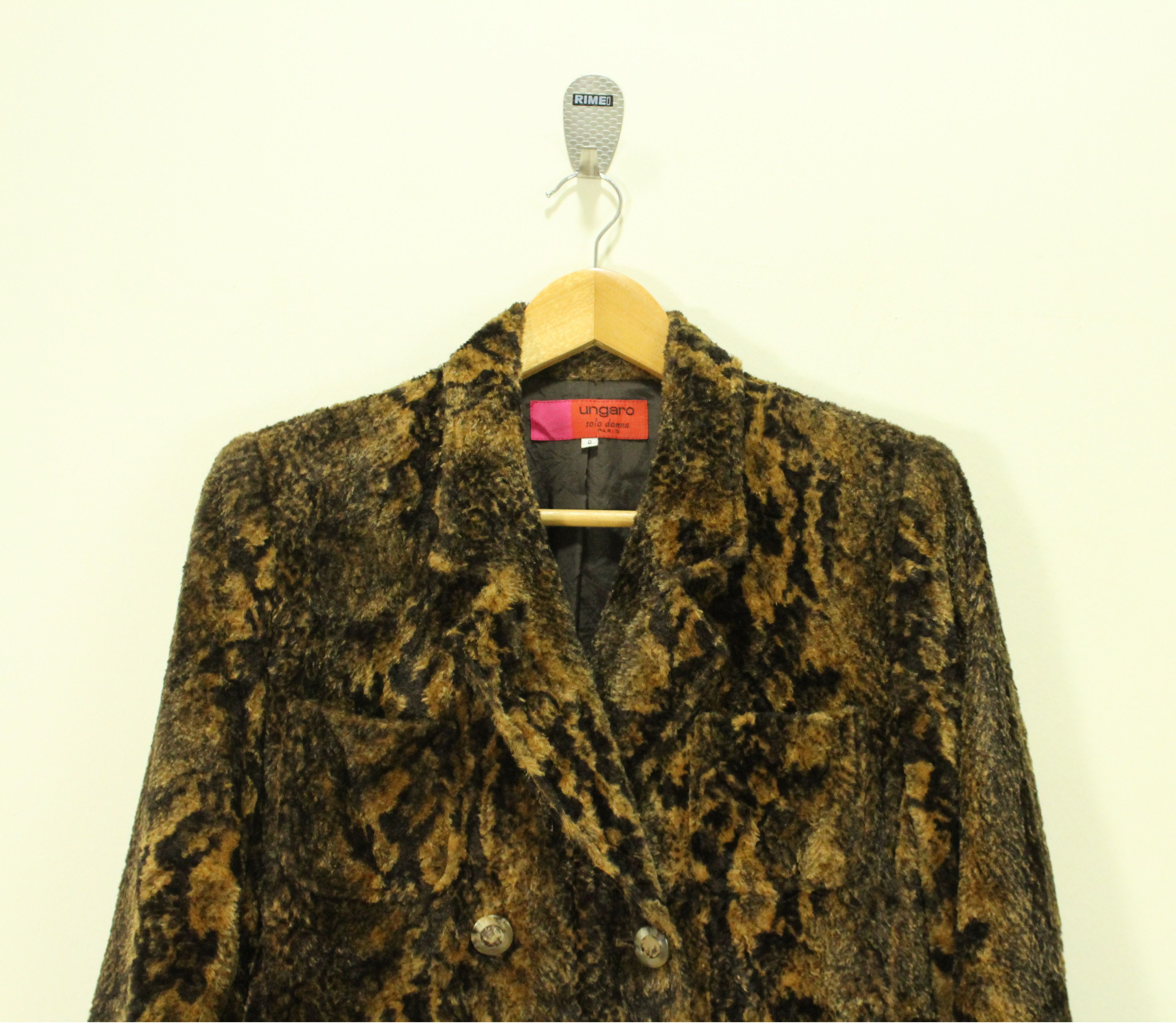 Ungaro Paris UNGARO Paris Jacket Blazer Double Breast Pile Python Motif Size M / US 6-8 / IT 42-44 - 2 Thumbnail