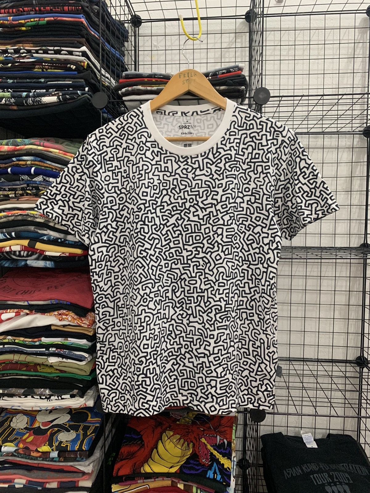 Keith Haring × Uniqlo KEITH HARING MOMA SPECIAL EDITION T-SHIRT Size US M / EU 48-50 / 2 - 1 Thumbnail