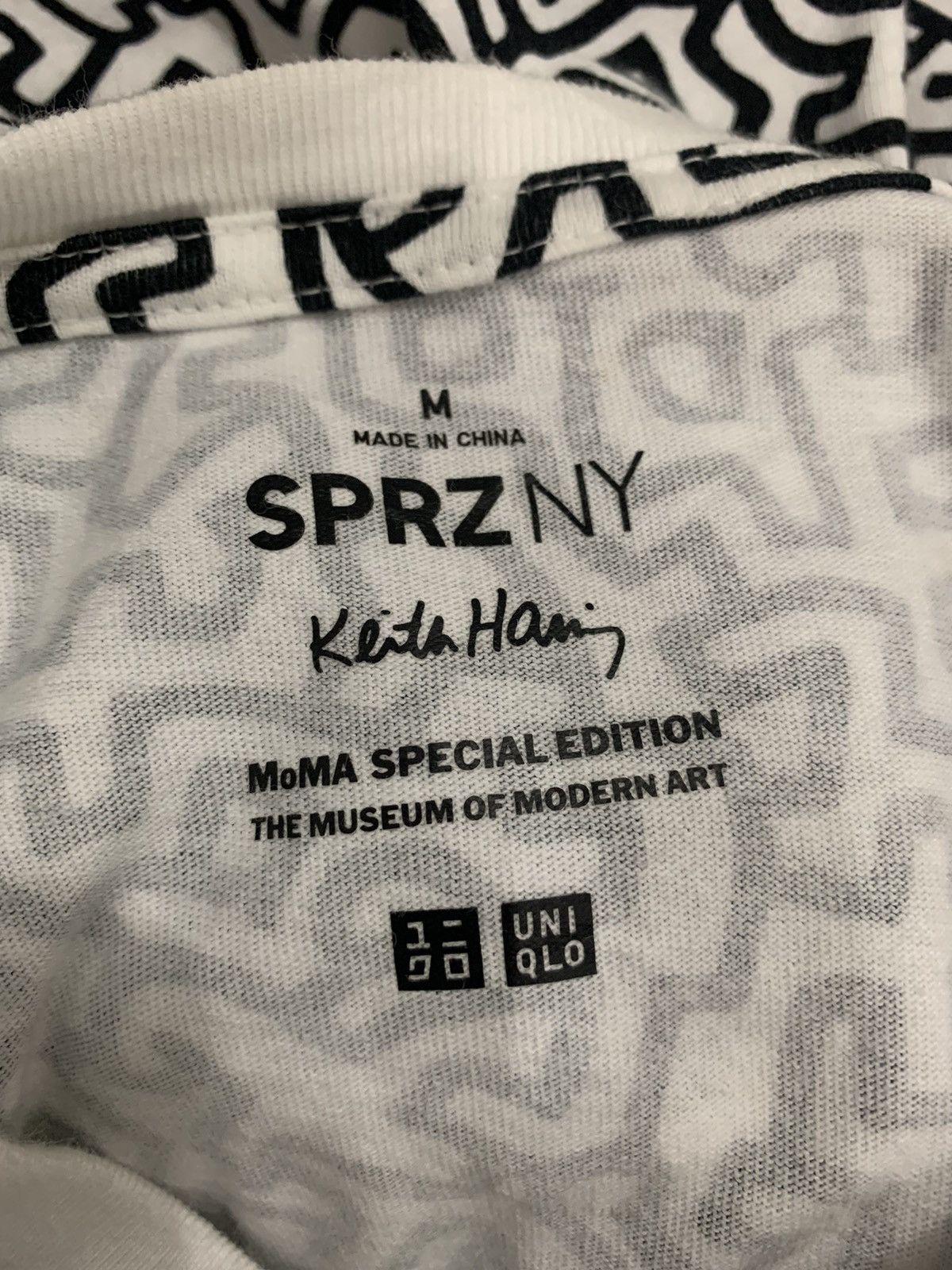 Keith Haring × Uniqlo KEITH HARING MOMA SPECIAL EDITION T-SHIRT Size US M / EU 48-50 / 2 - 5 Thumbnail