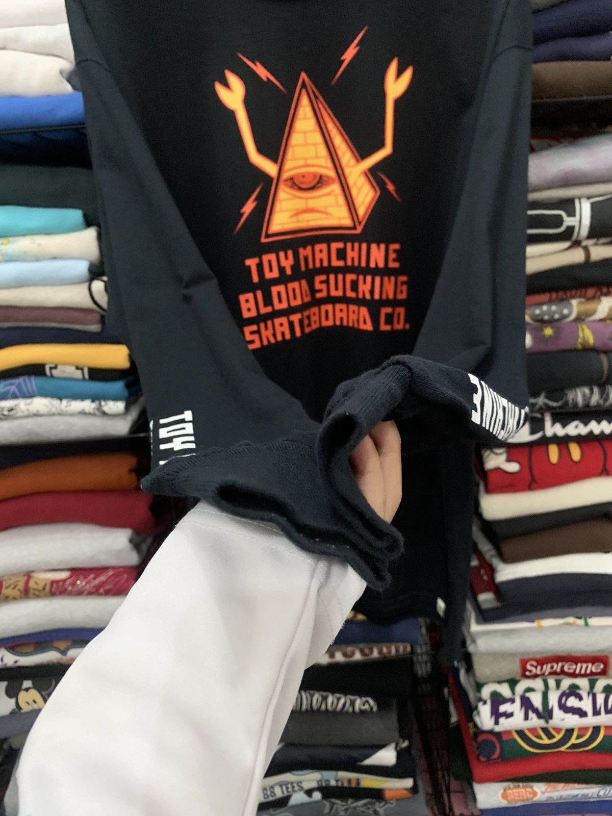Toy Machine TOY MACHINE BLOOD SUCKING SKATEBOARD Size US XL / EU 56 / 4 - 4 Thumbnail