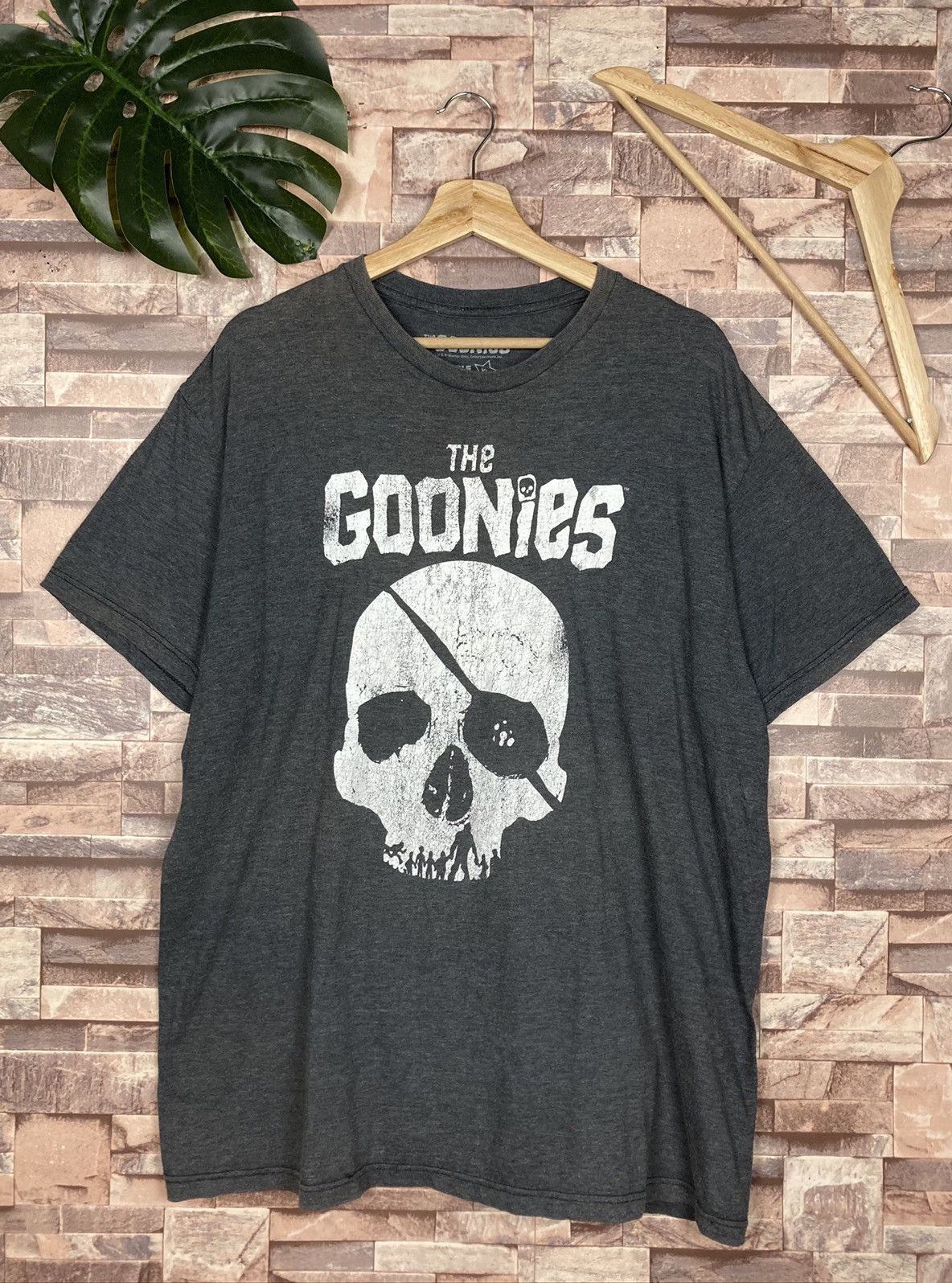 Ripple Junction The Goonies Skull Tee #T7-6 Size US XL / EU 56 / 4 - 1 Thumbnail