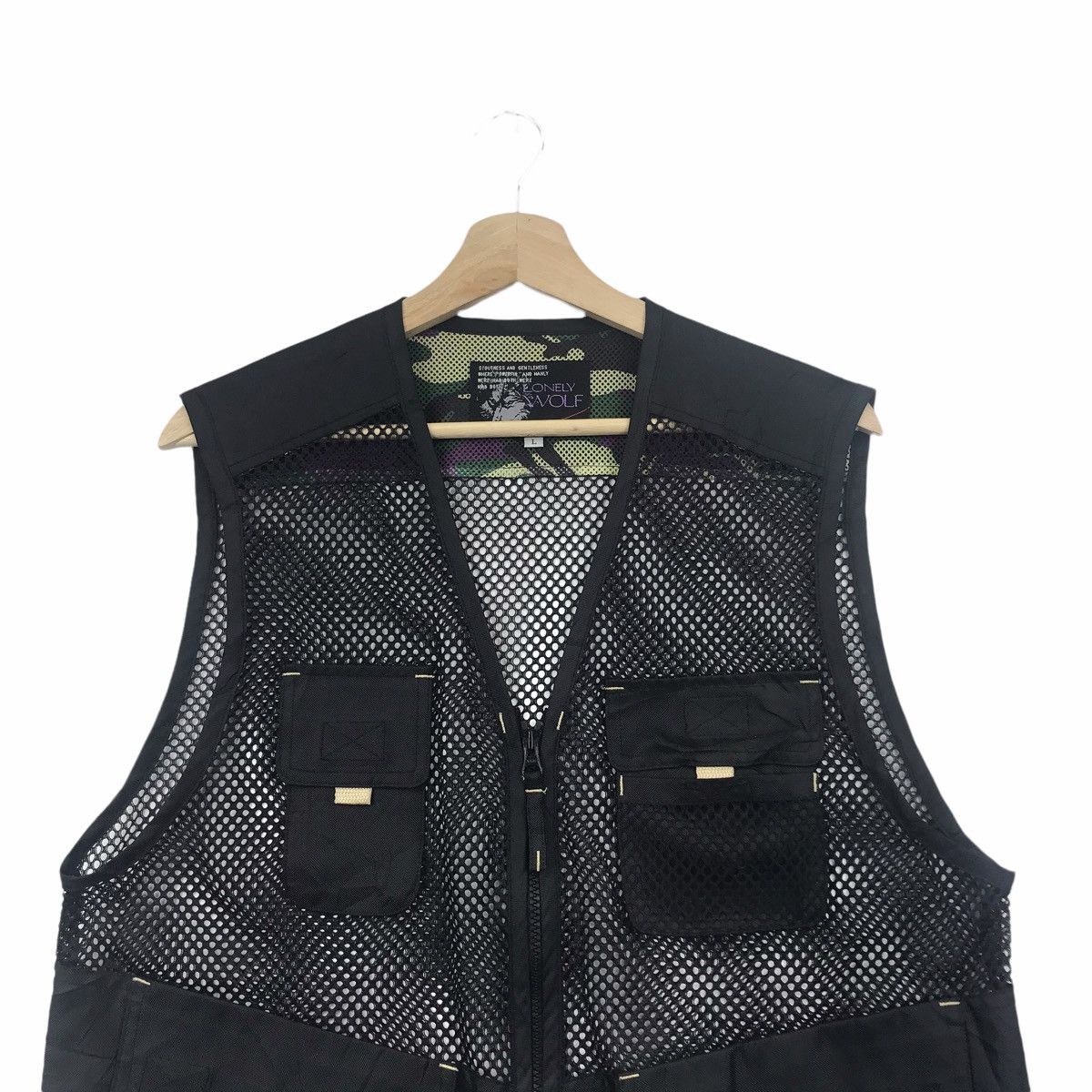Japanese Brand LONELY WOLF Japanese Brand Camouflage Tactical Vest Fish Size US L / EU 52-54 / 3 - 2 Thumbnail