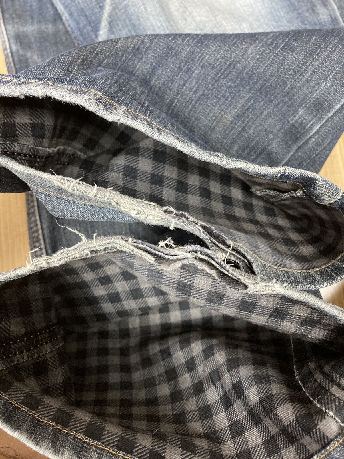Edwin Vintage Edwin Edge Of Blue Jeans Distressed Size US 33 - 19 Thumbnail
