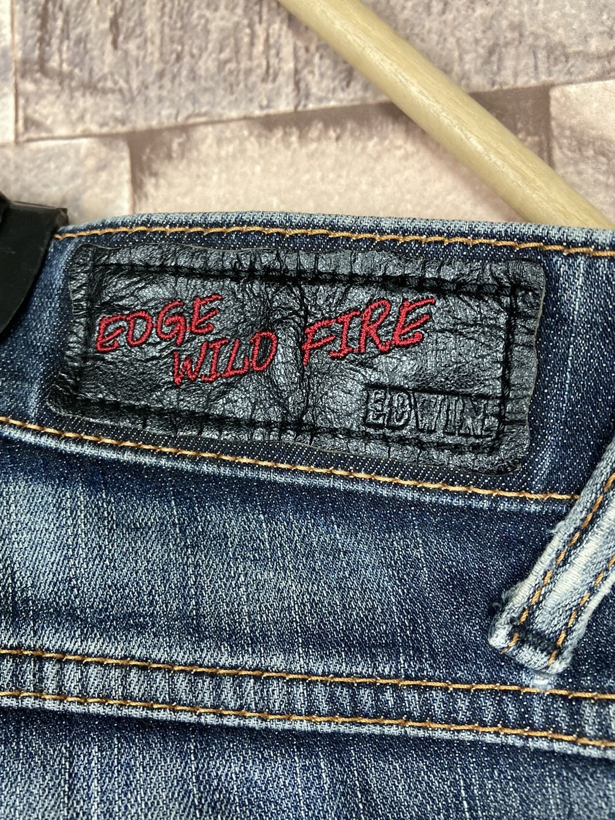 Edwin Vintage Edwin Edge Of Blue Jeans Distressed Size US 33 - 10 Thumbnail