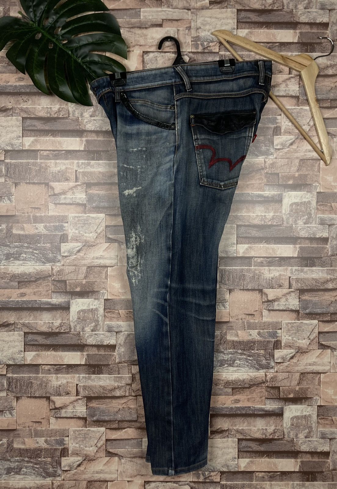 Edwin Vintage Edwin Edge Of Blue Jeans Distressed Size US 33 - 3 Thumbnail