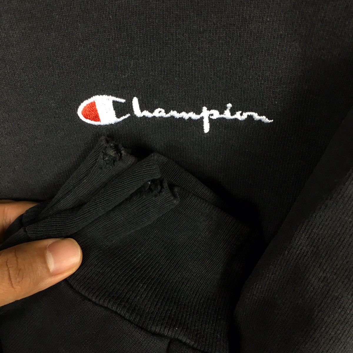 Champion Vintage CHAMPION SCRIPT USA Small Logo Sportswear Sweatshirt Size US M / EU 48-50 / 2 - 4 Thumbnail