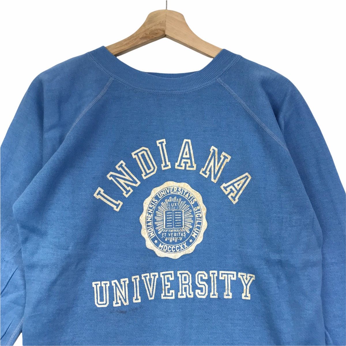 Vintage Vintage 90s INDIANA UNIVERSITY USA Blue Sweatshirt Size US M / EU 48-50 / 2 - 3 Thumbnail