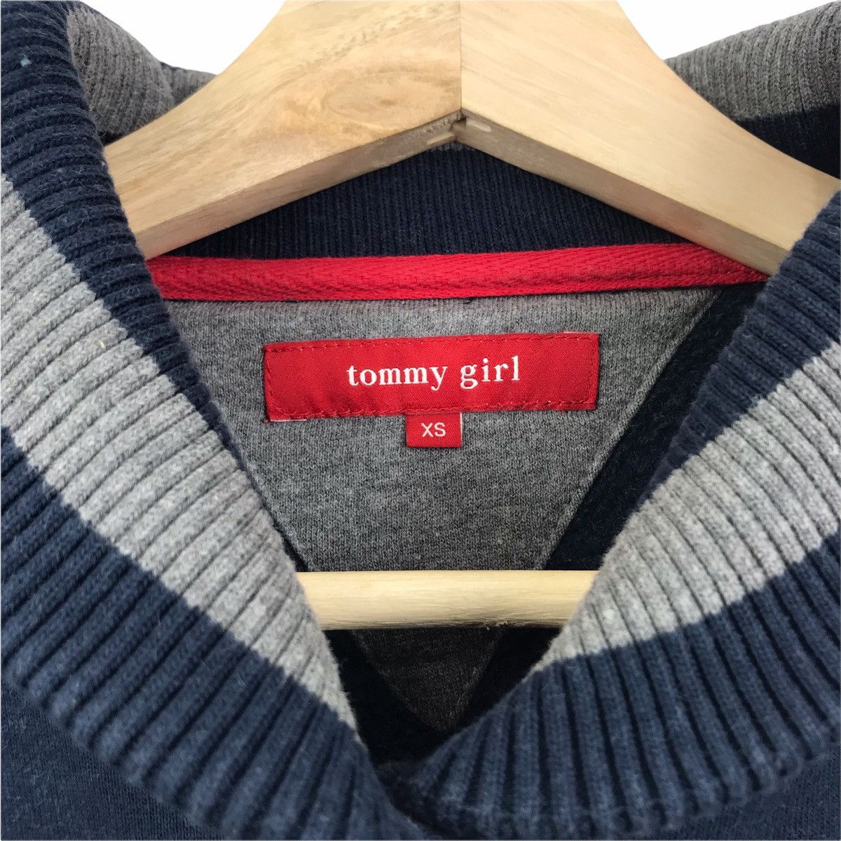 Vintage TOMMY GIRL Hilfiger Grey Cotton Varsity Sweater Size US XS / EU 42 / 0 - 4 Thumbnail