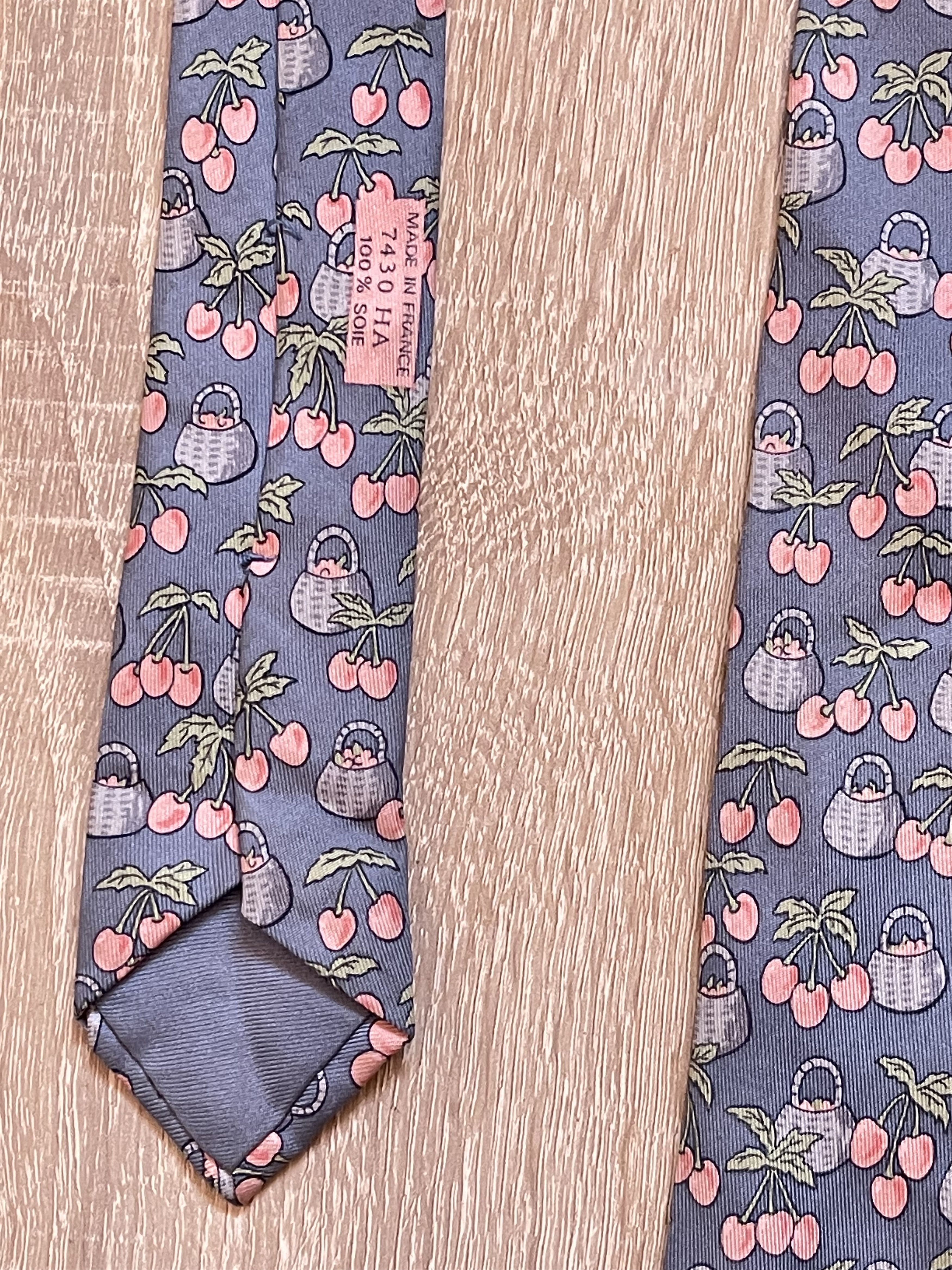 Gucci 🔥 2x silk ties Gucci and Hermes Gentlemen Size ONE SIZE - 4 Thumbnail