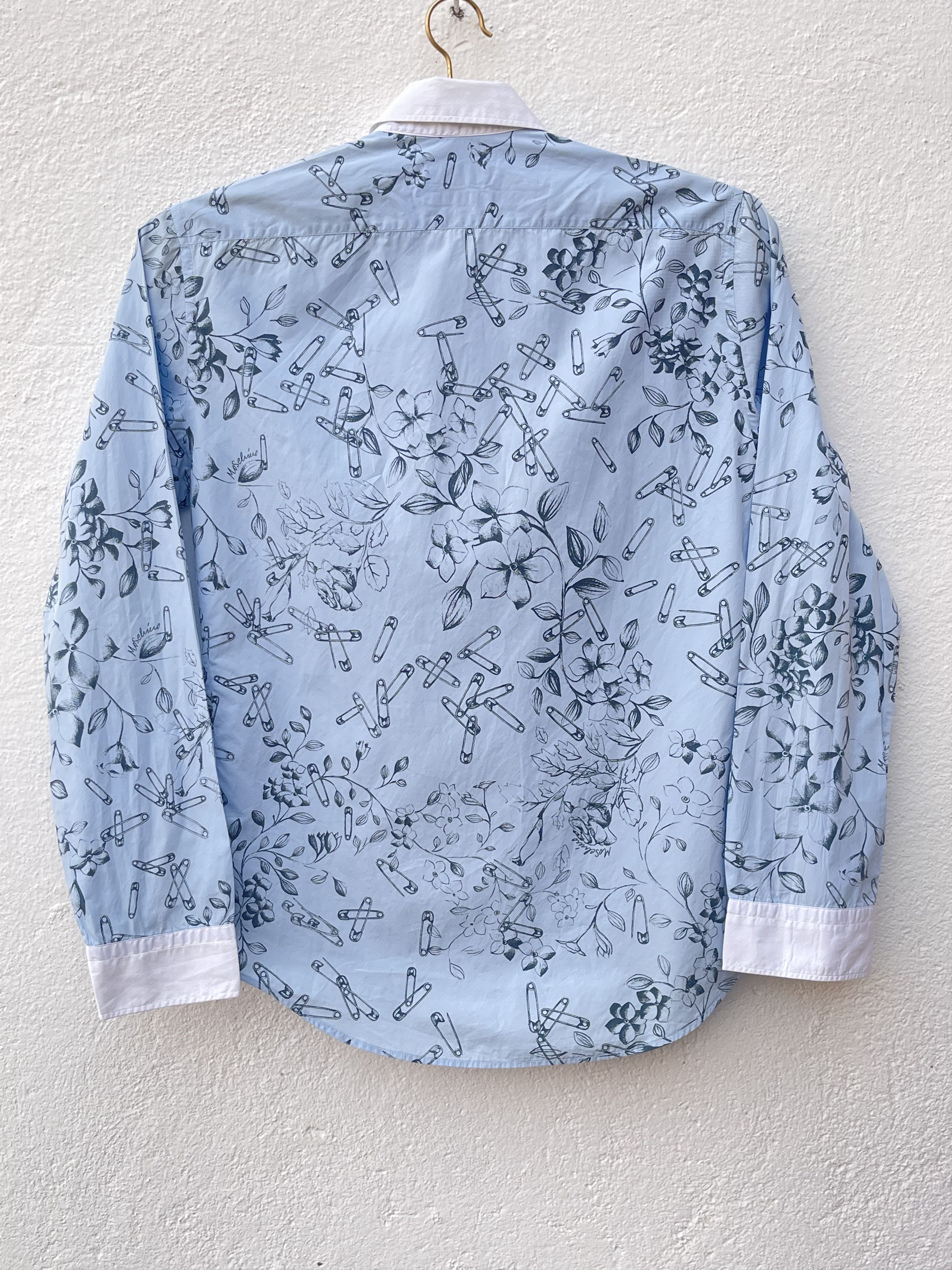 Moschino 🔥blue Moschino slim printed logo flowers heart size M Size US M / EU 48-50 / 2 - 6 Thumbnail