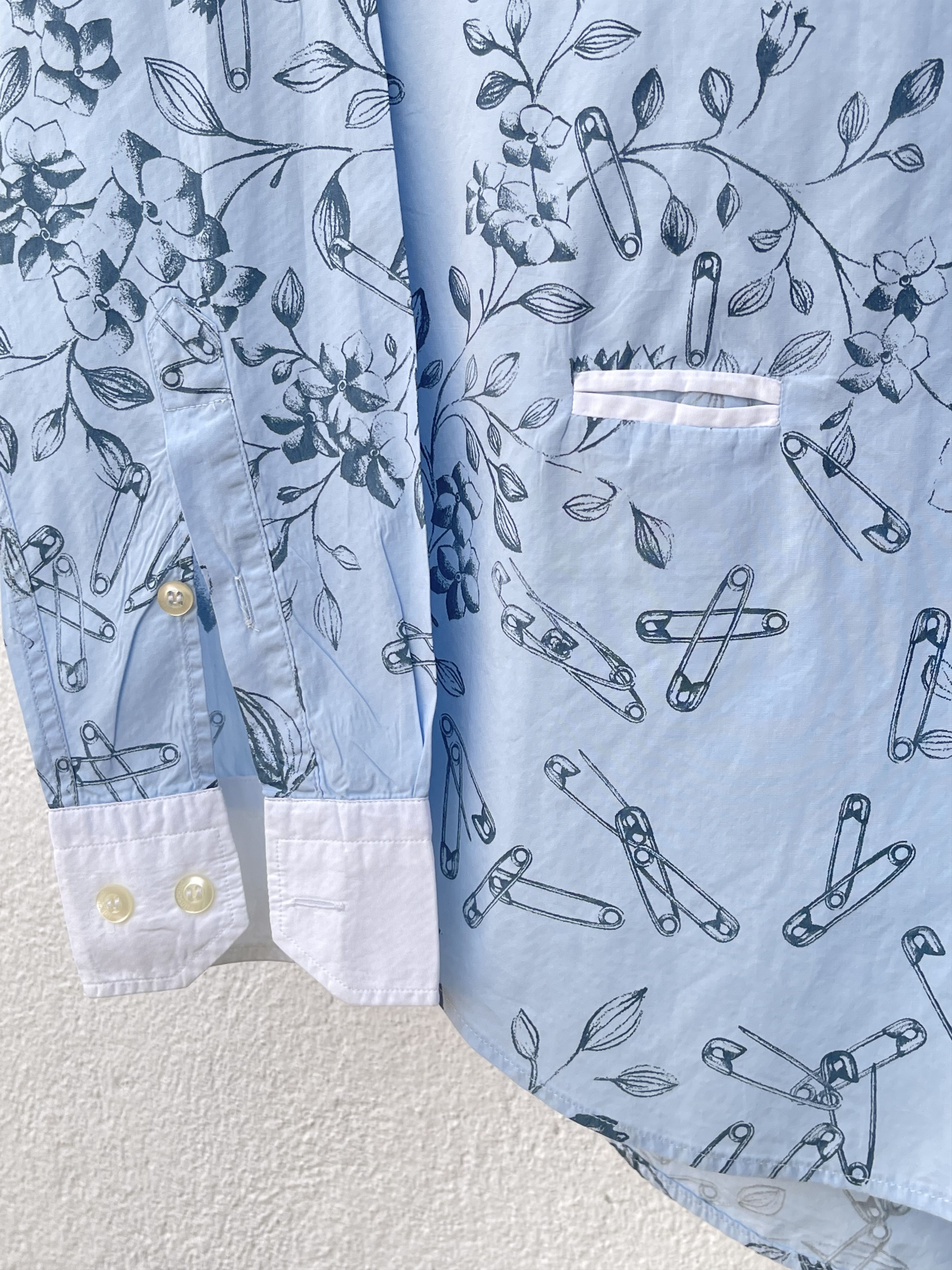 Moschino 🔥blue Moschino slim printed logo flowers heart size M Size US M / EU 48-50 / 2 - 4 Thumbnail