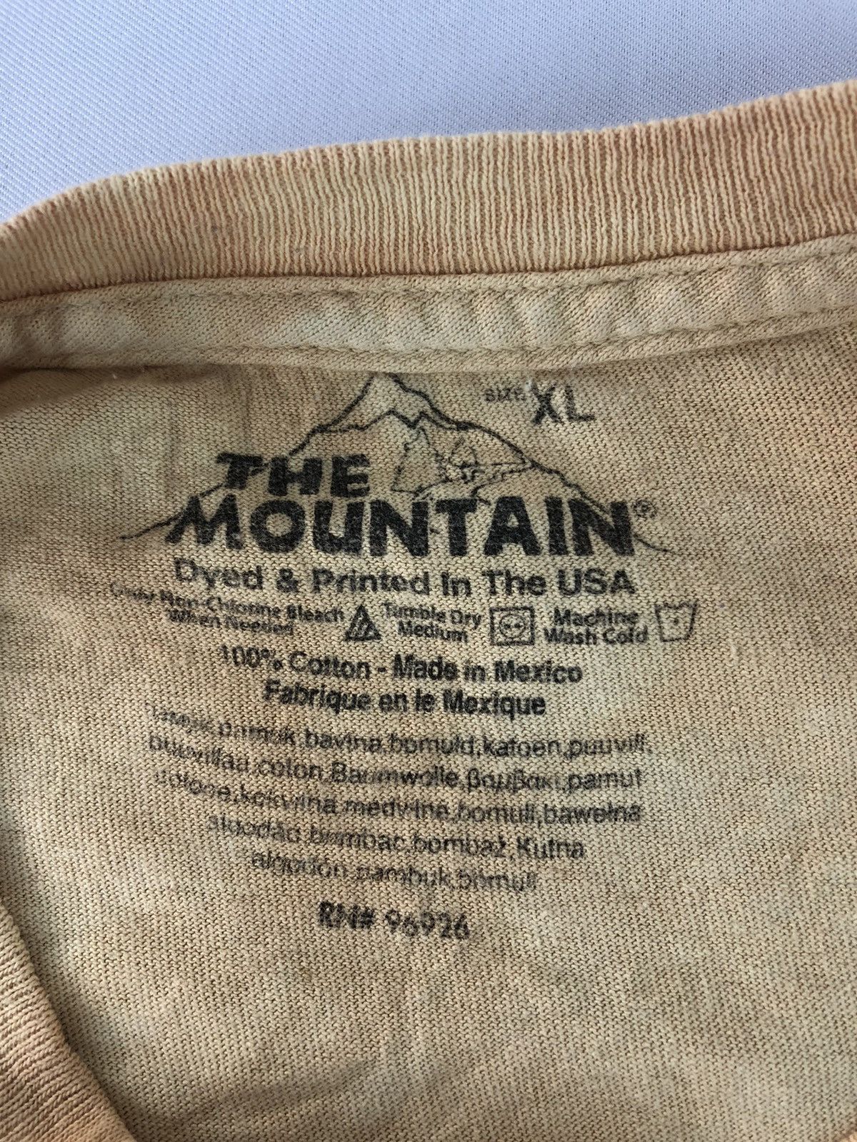 The Mountain × Vintage The Mountain 2001 Gina Grey Red Indians Tye Dyed Tee Size US XL / EU 56 / 4 - 6 Thumbnail