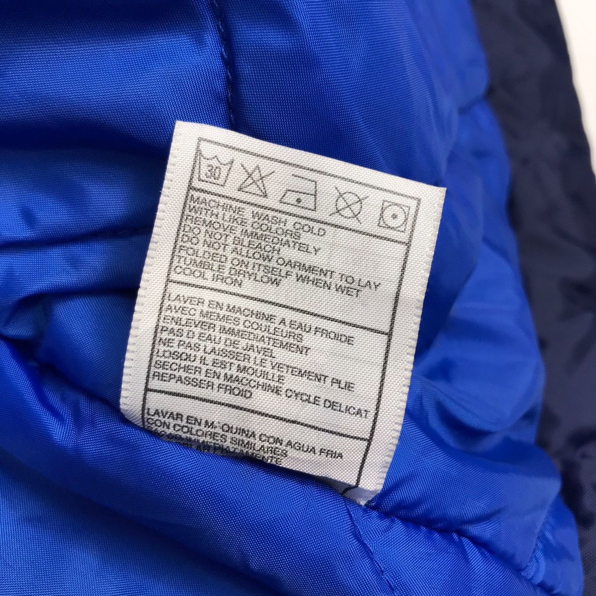 Nike Vintage NIKE SWOOSH Streetwear Hip Hop Puffer Jacket Size US L / EU 52-54 / 3 - 9 Thumbnail