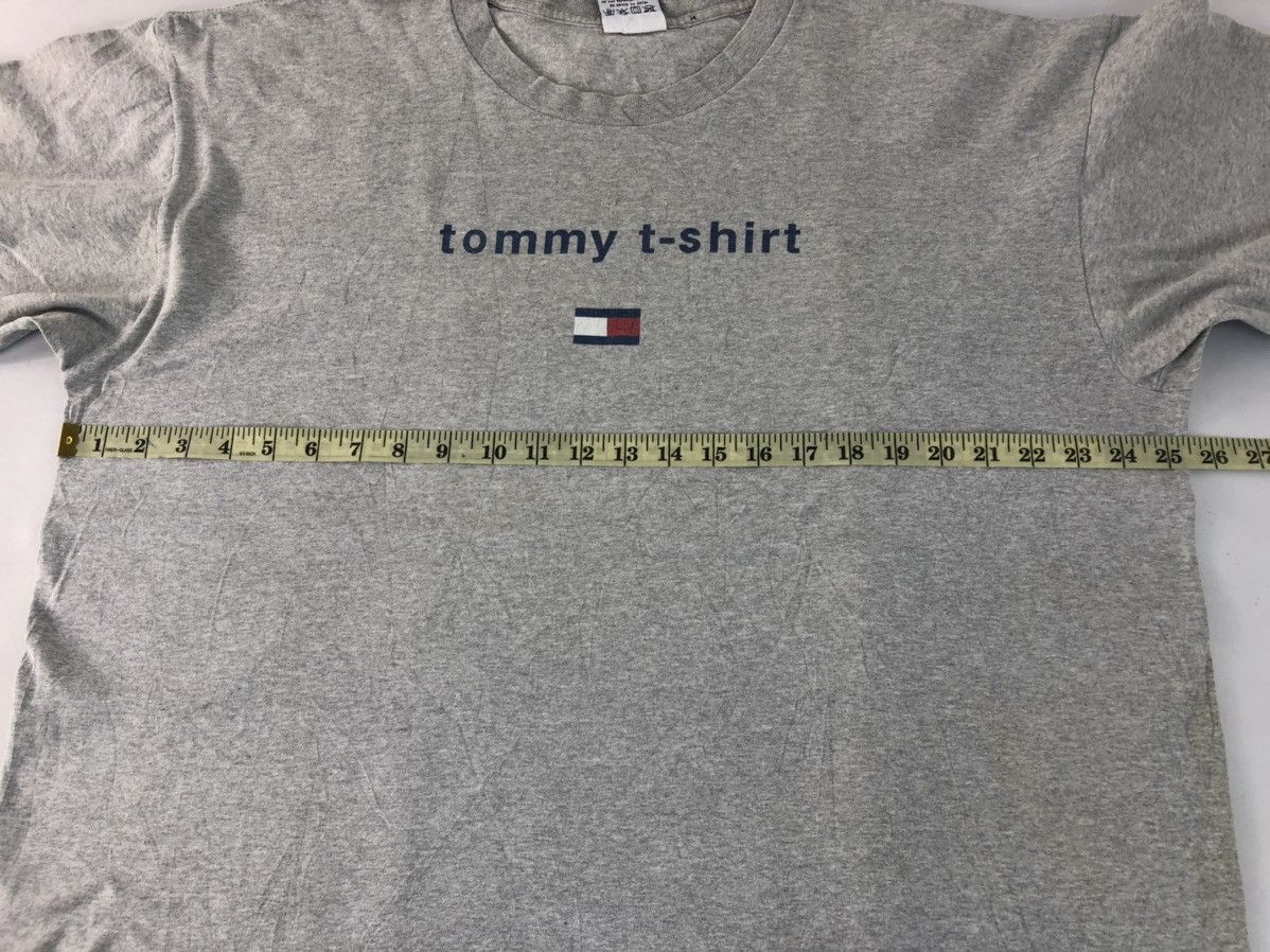 Tommy Hilfiger × Vintage Tommy Jeans T Shirt Spell Out Printed Grey Tee Size US XXL / EU 58 / 5 - 7 Thumbnail