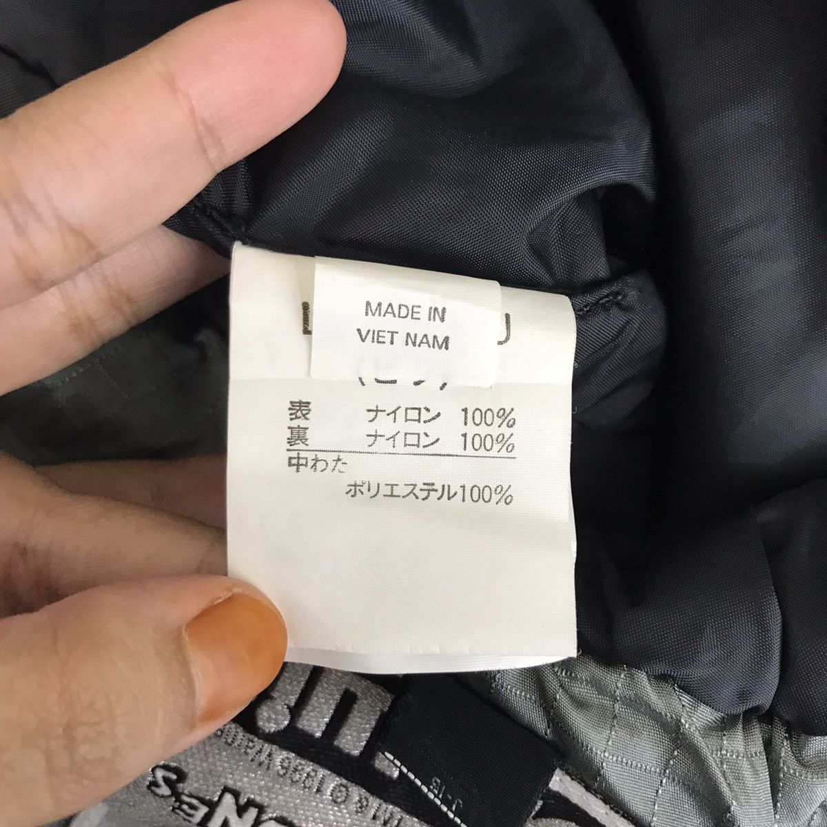 Vintage 1996 LOONEY TUNES X GOLDWIN Warner Bros Ski Snow Overalls Size US 26 / EU 42 - 5 Thumbnail