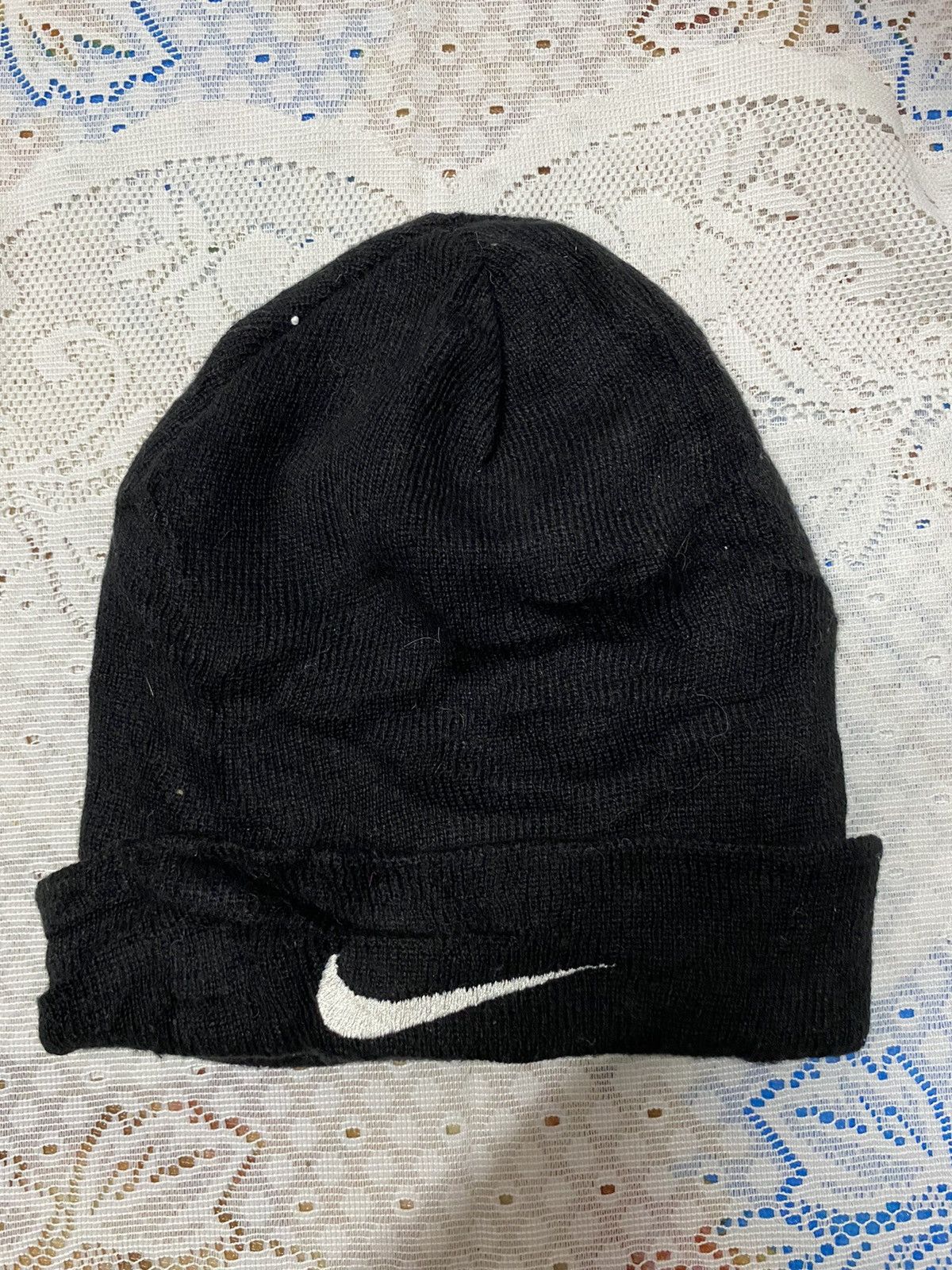 Nike Nike Swoosh Small Logo Embroidery Beanie Size ONE SIZE - 1 Thumbnail