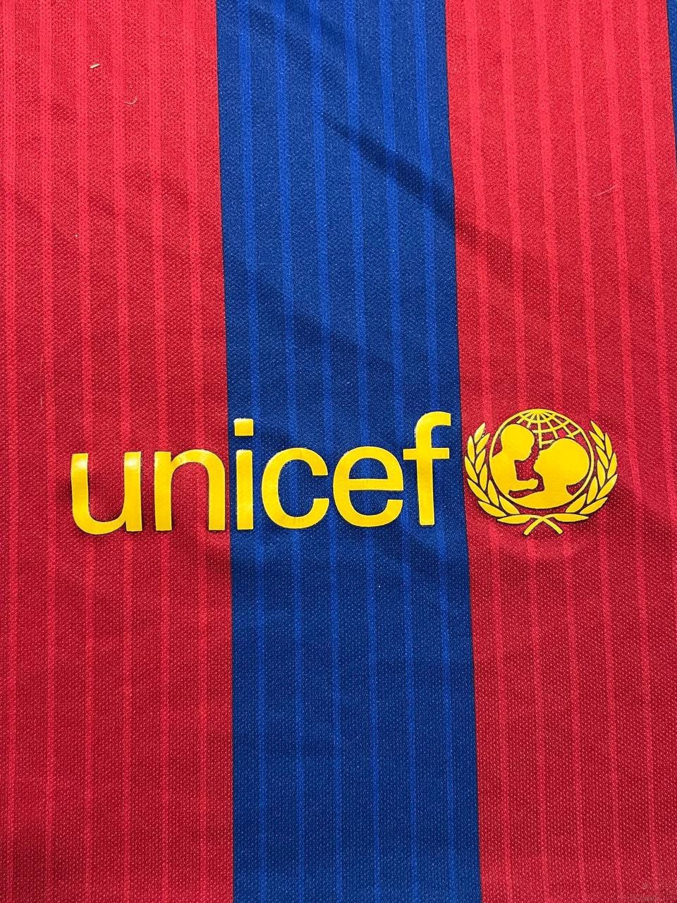 Nike Nike FC Barcelona 2016 2017 Home Shirt Soccer Jersey Size US L / EU 52-54 / 3 - 12 Thumbnail